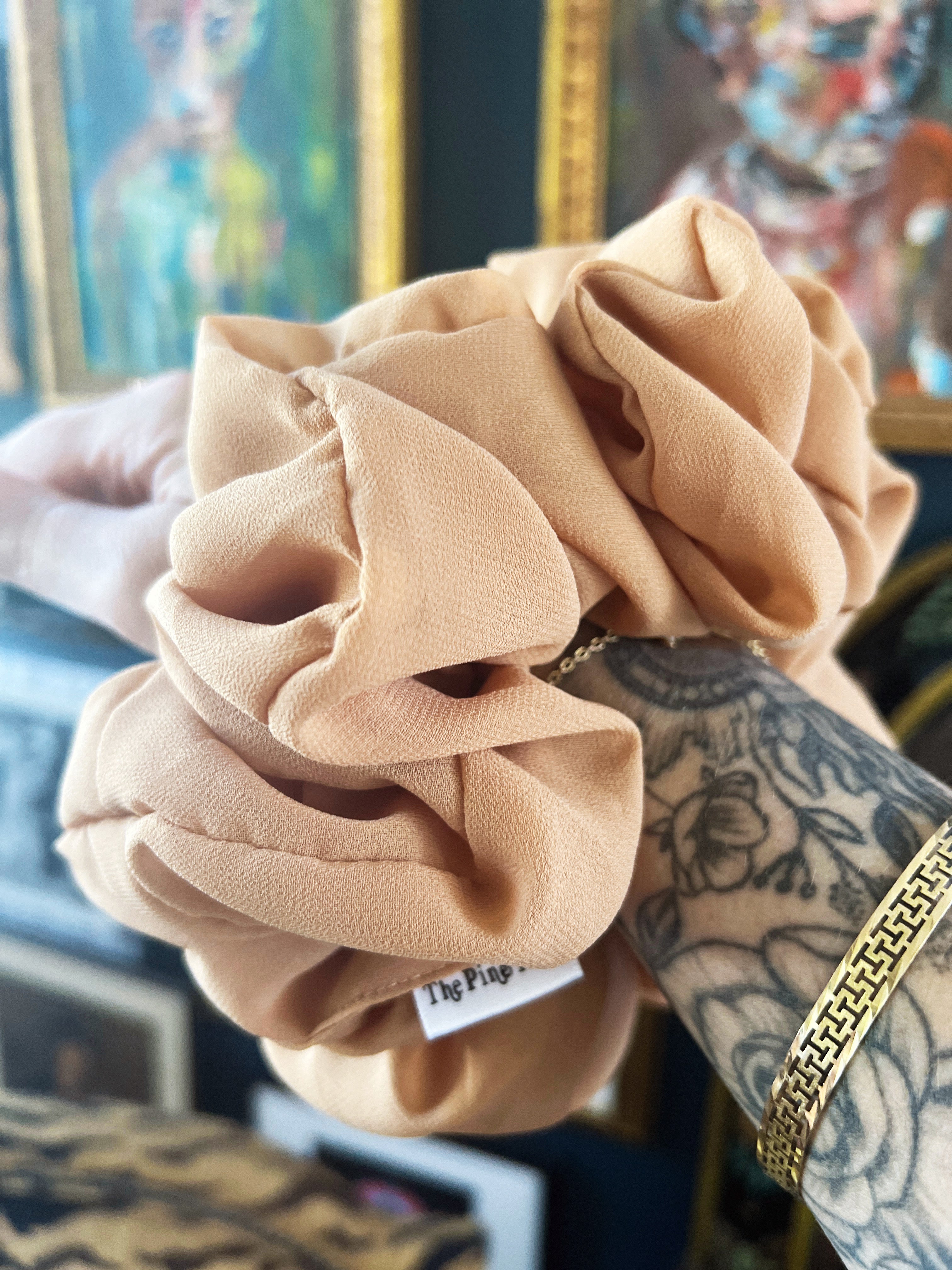 << COYOTE >> CHIFFON JUMBO HAIR SCRUNCHIE
