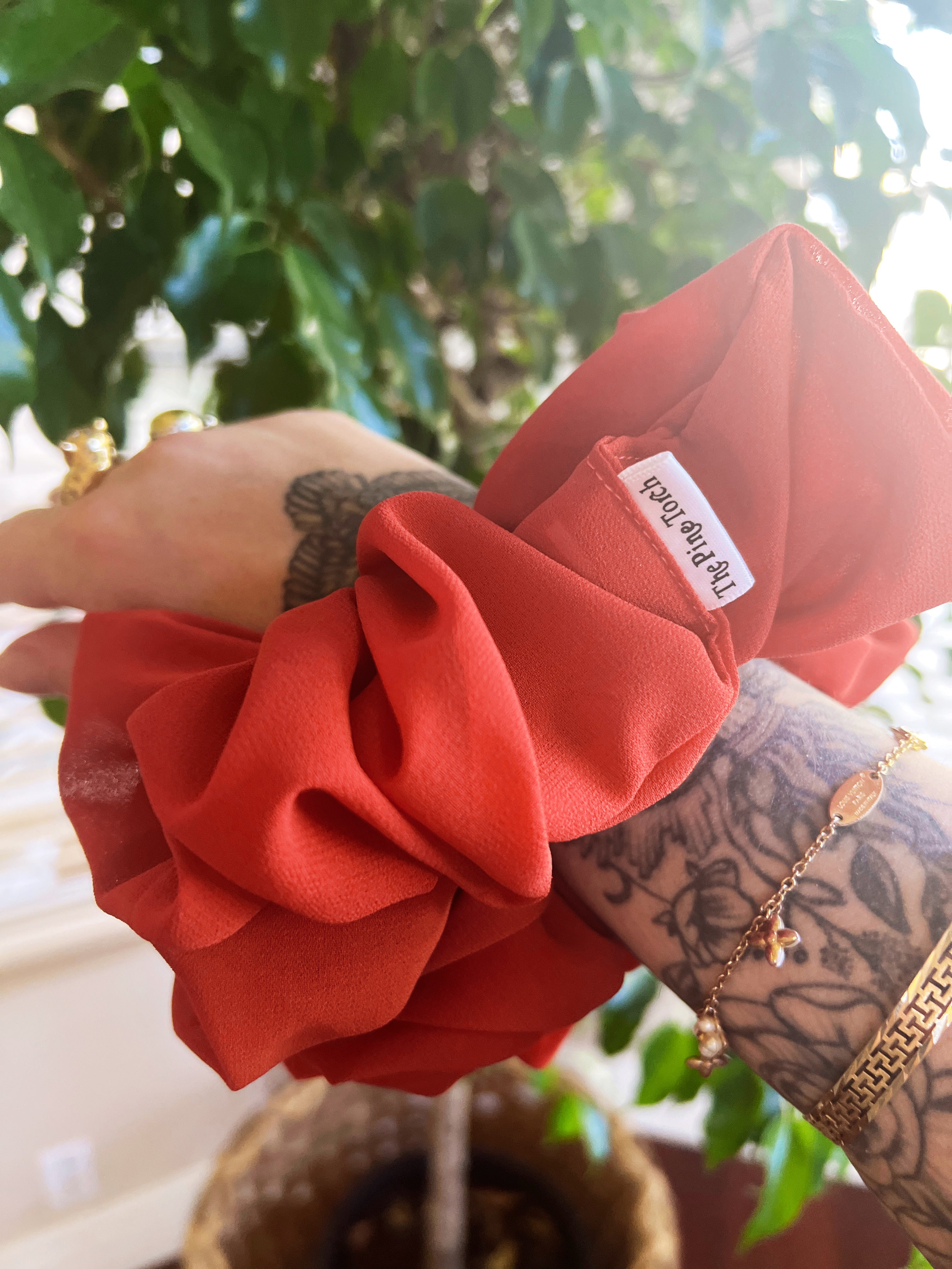 << ASSORTED COLORS >> CHIFFON JUMBO HAIR SCRUNCHIE