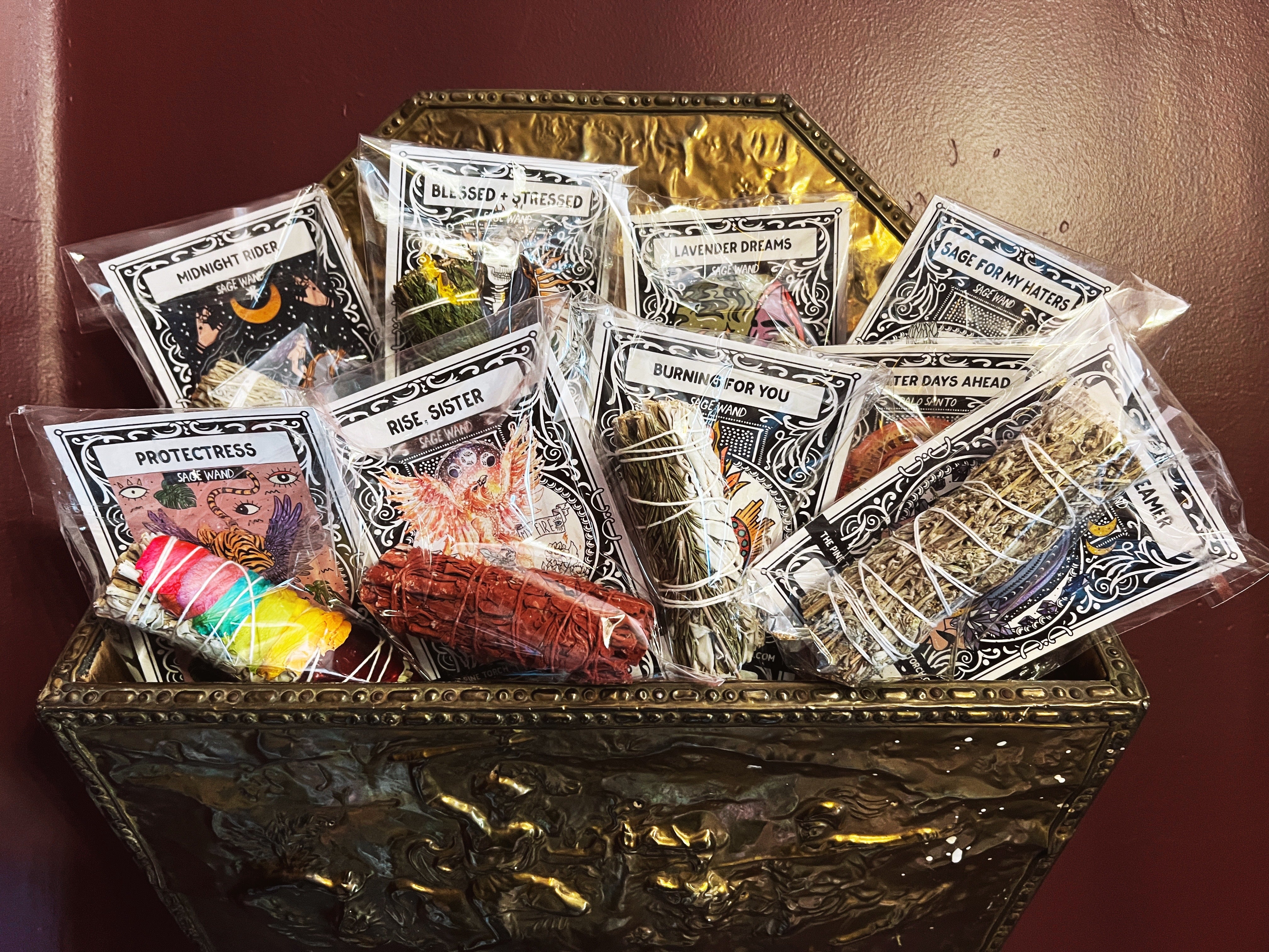 PROTECTRESS << 7 CHAKRA ROSE SAGE >> SMUDGE