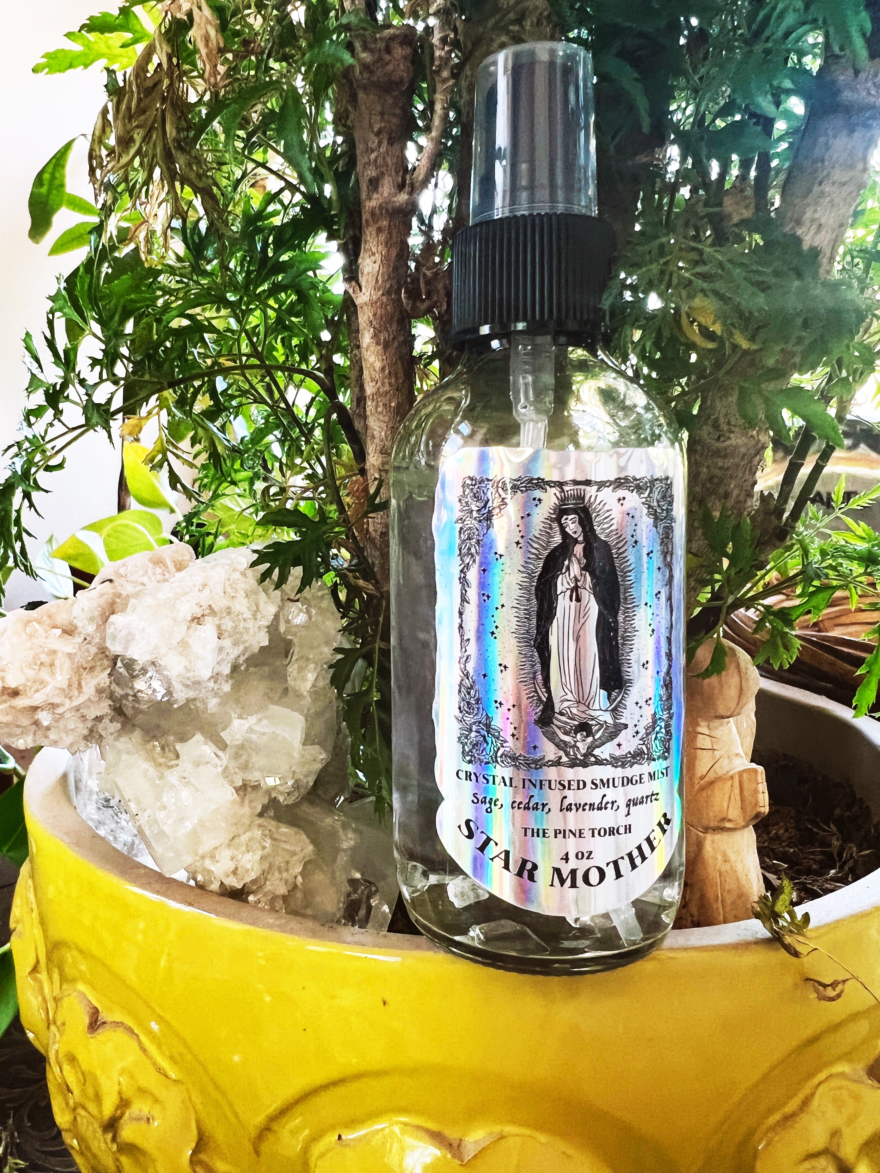 STAR MOTHER << CRYSTAL INFUSED SMUDGE MIST >>