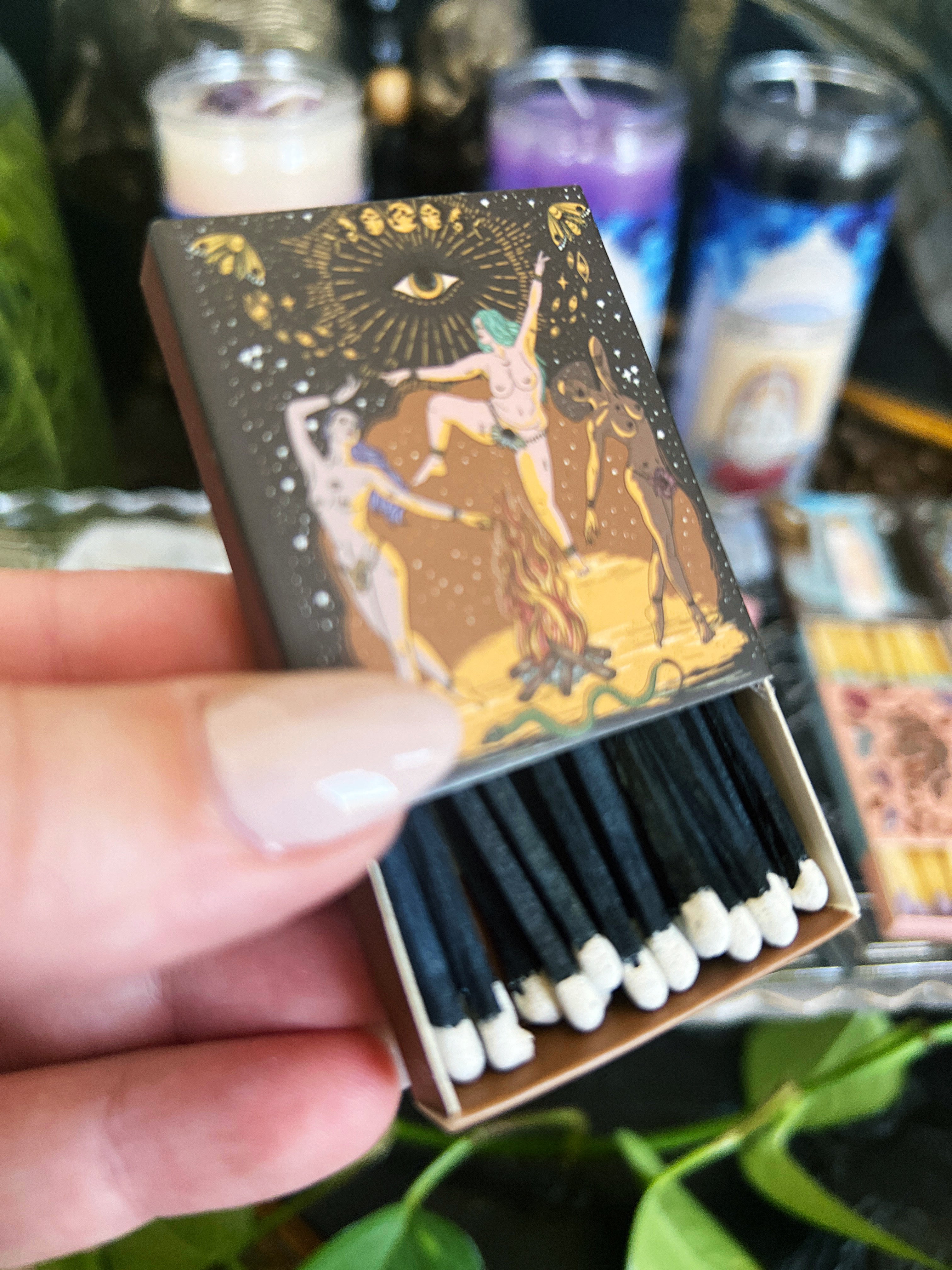 MOONDANCE << MATCHBOOK >>