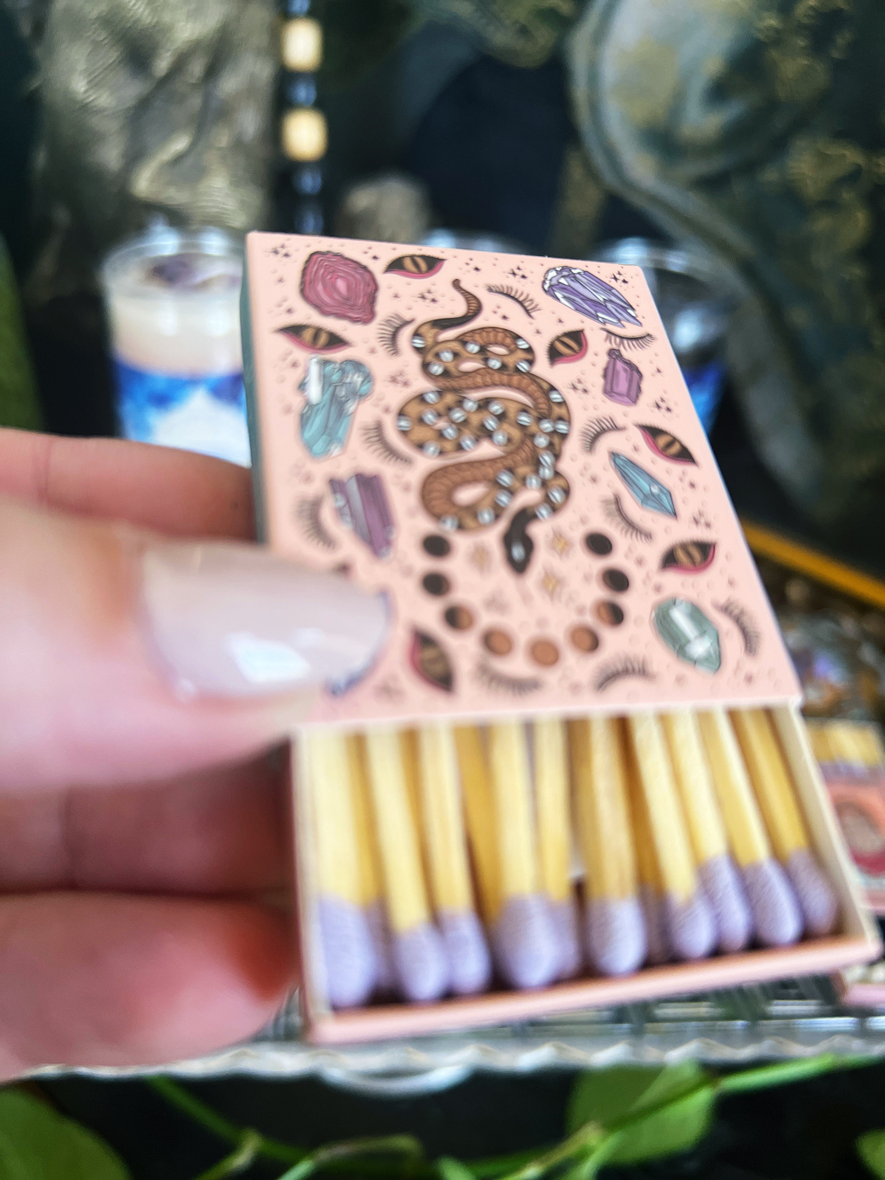 SNAKE EYES << MATCHBOOK >>