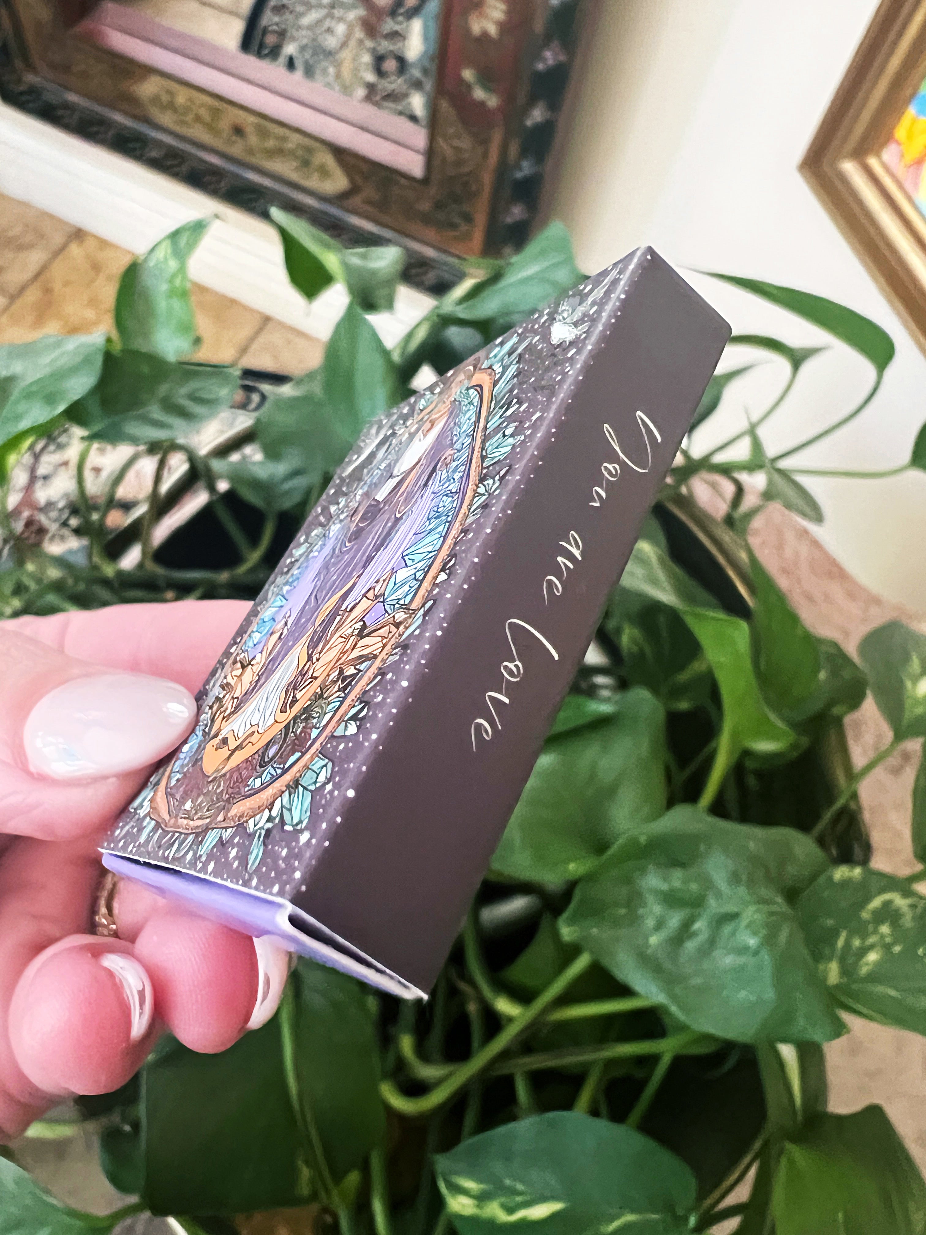 MARY WITH CRYSTALS << MATCHBOOK >>