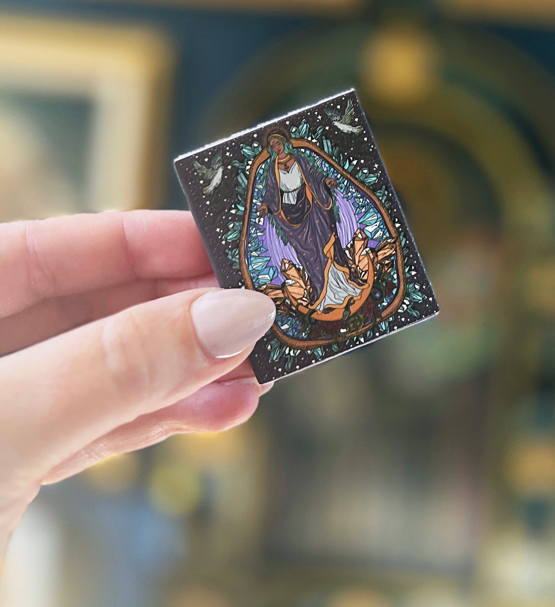 MARY WITH CRYSTALS << MATCHBOOK >>