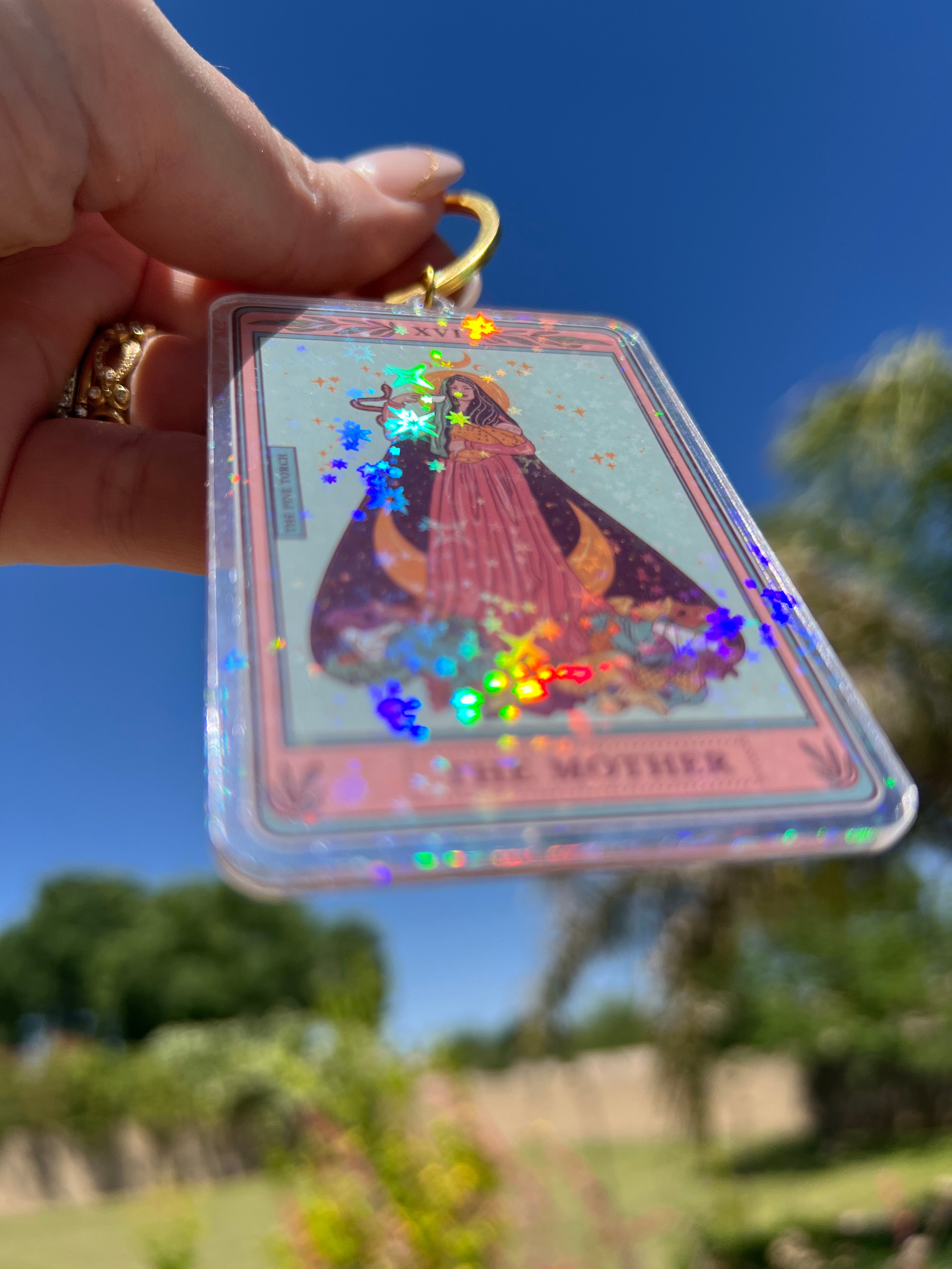THE MOTHER « HOLOGRAPHIC KEYCHAIN »