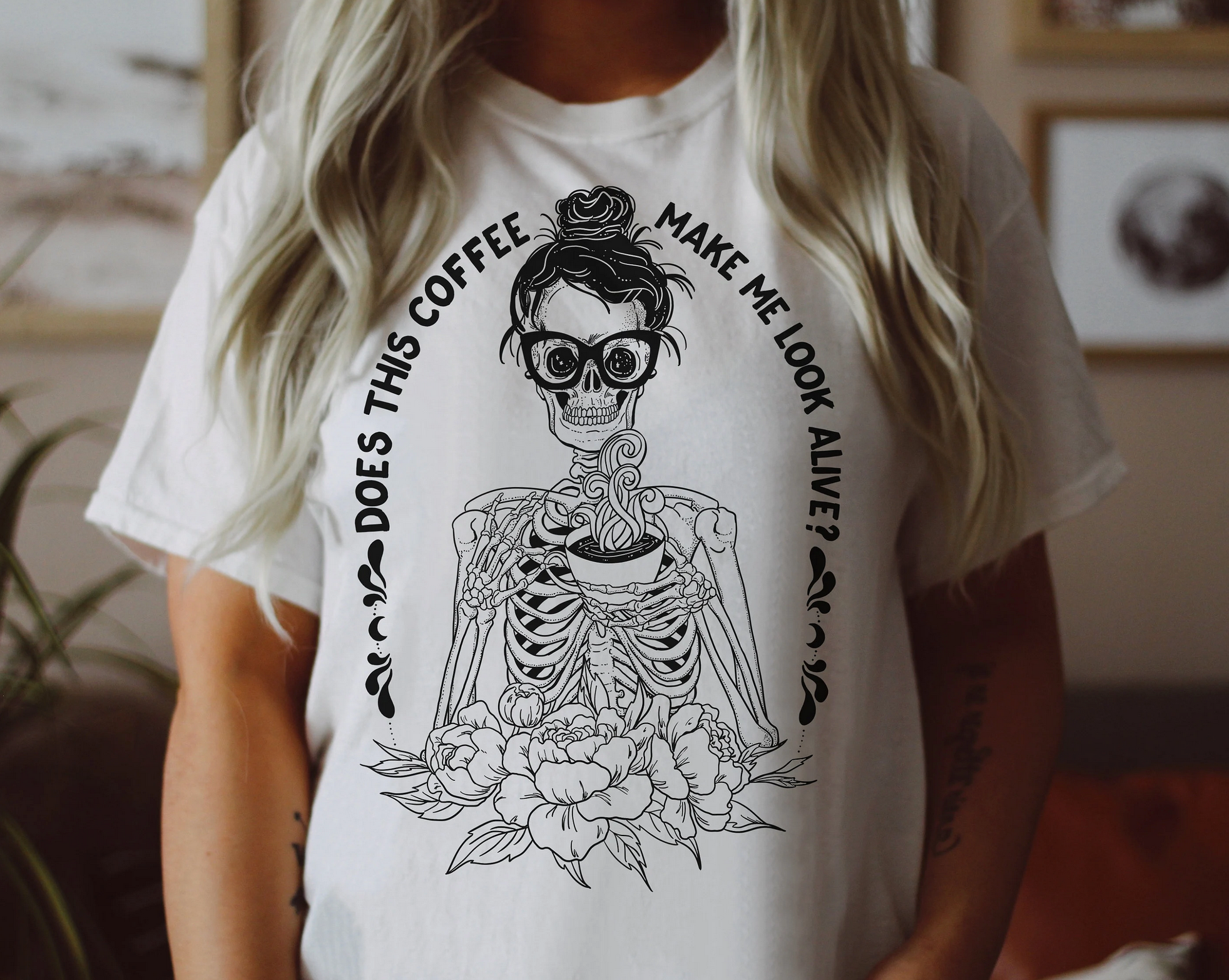 DOES THIS COFFEE MAKE ME LOOK ALIVE? // UNISEX TEE