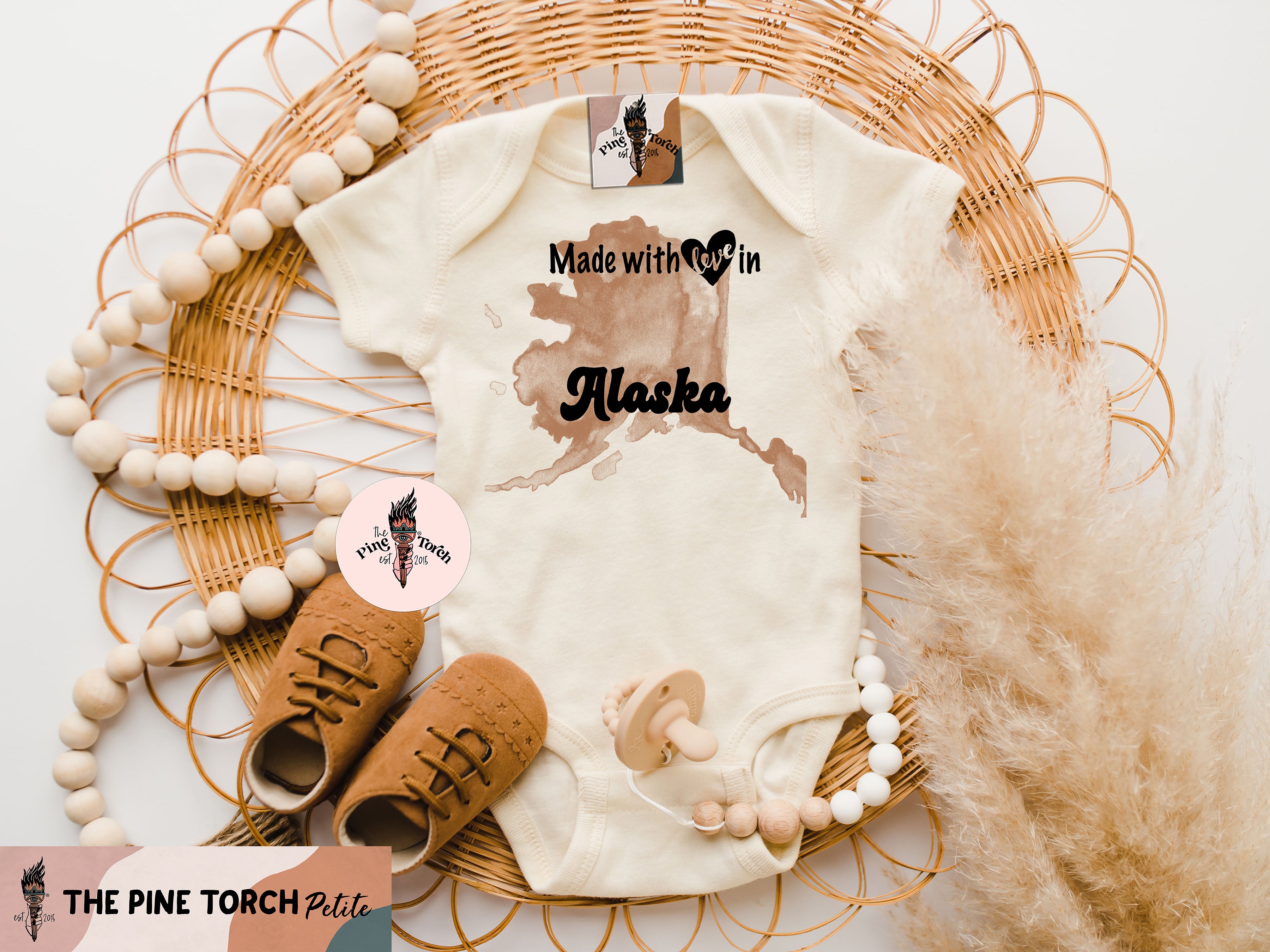 « MADE WITH LOVE IN ALASKA » BODYSUIT