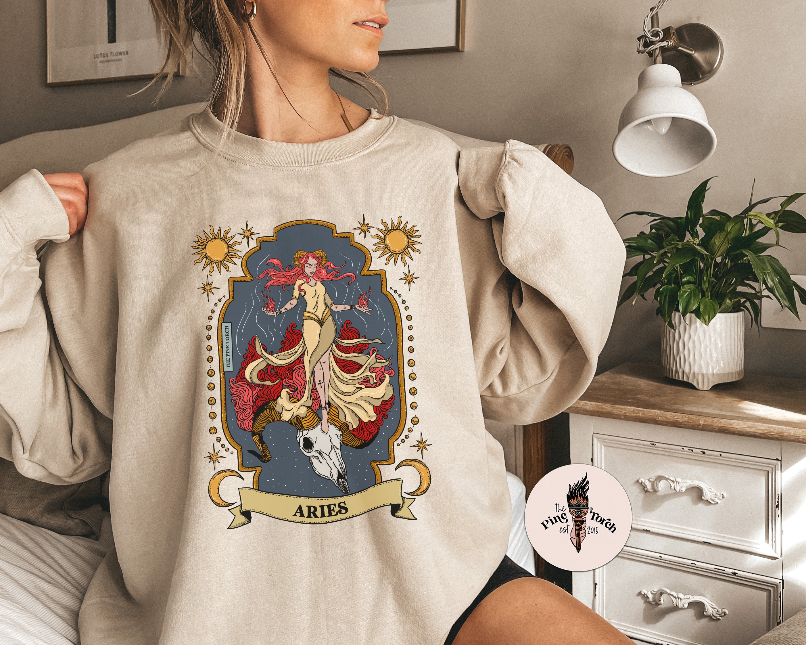 ARIES // UNISEX PULLOVER