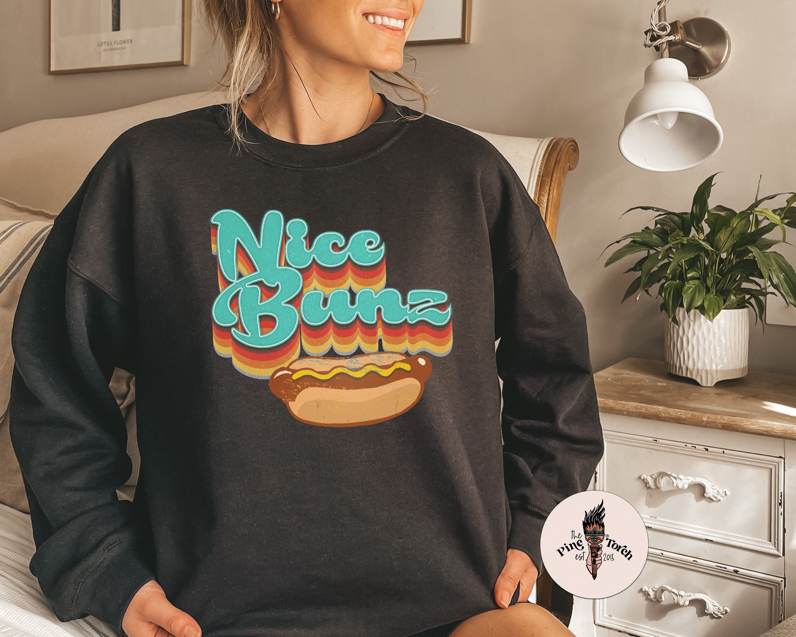 NICE BUNZ // UNISEX PULLOVER