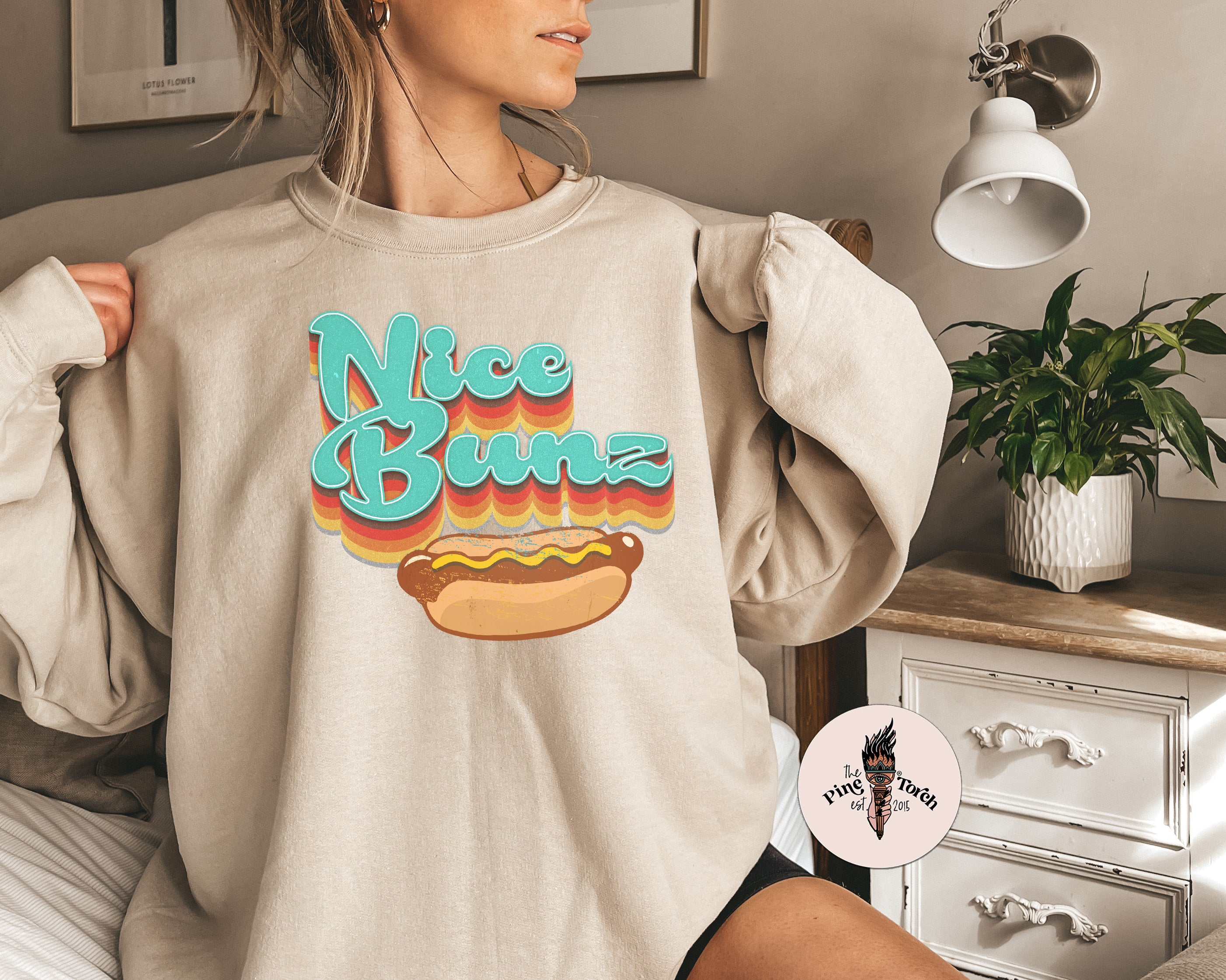 NICE BUNZ // UNISEX PULLOVER
