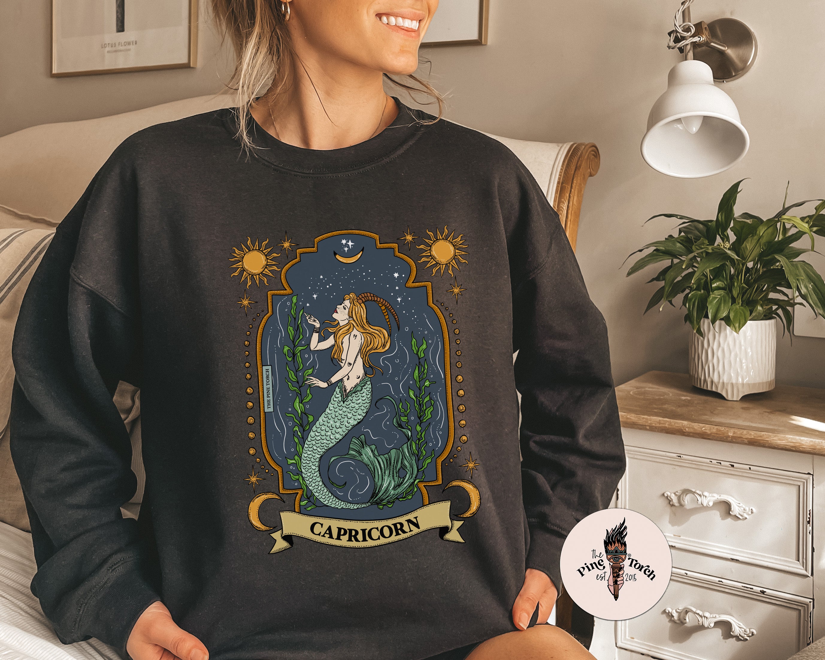 CAPRICORN // UNISEX PULLOVER