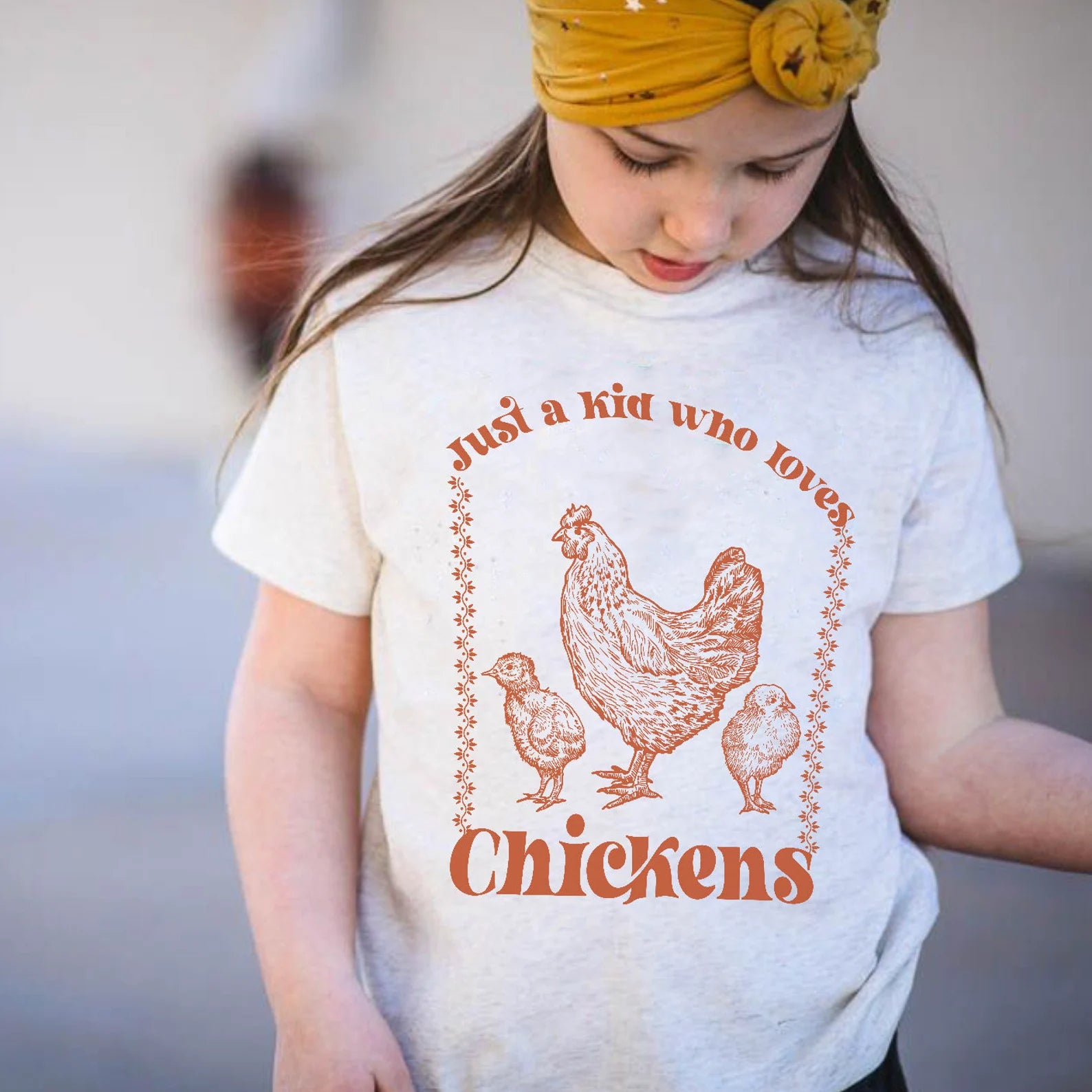 « JUST A KID WHO LOVES CHICKENS » BODYSUIT