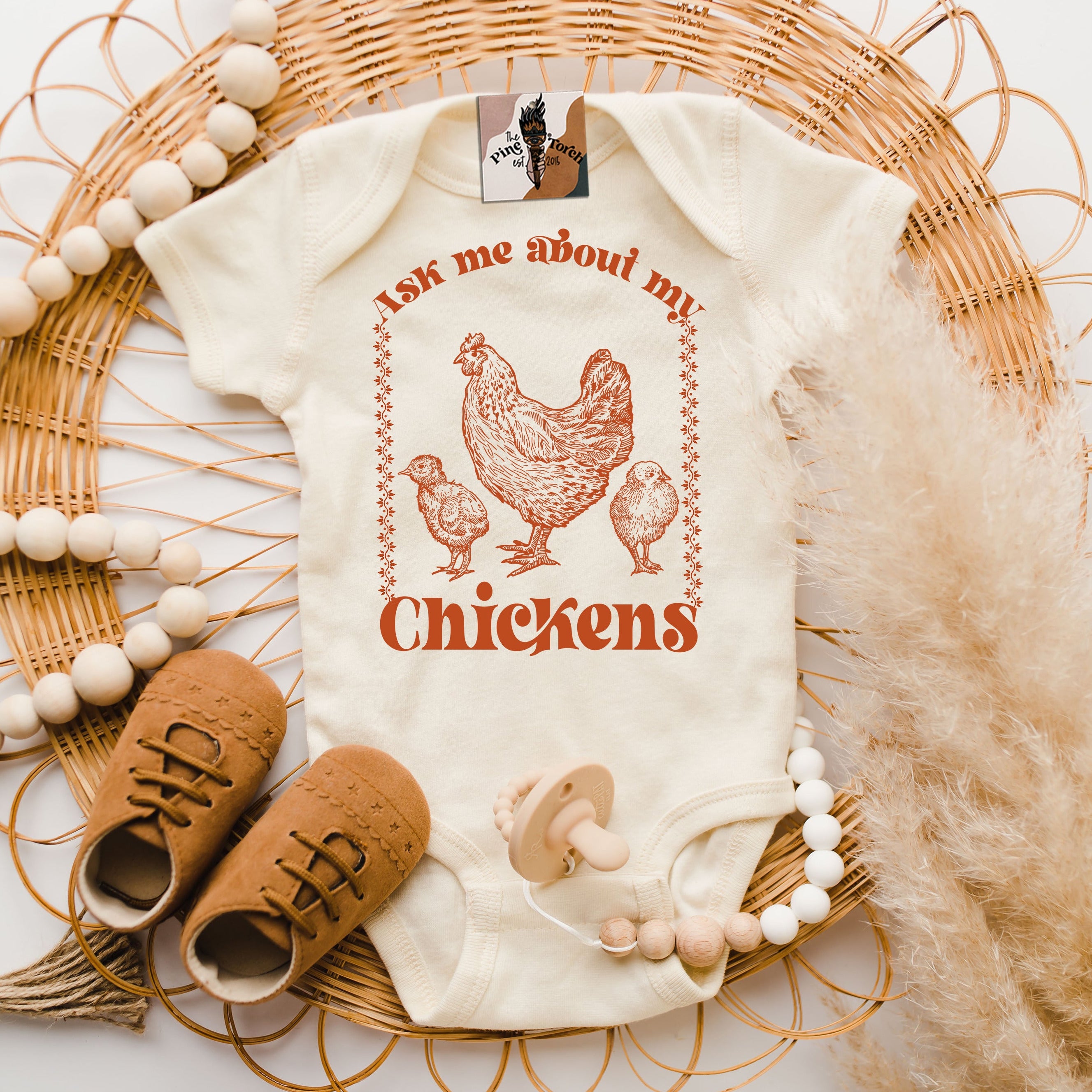 « JUST A KID WHO LOVES CHICKENS » BODYSUIT