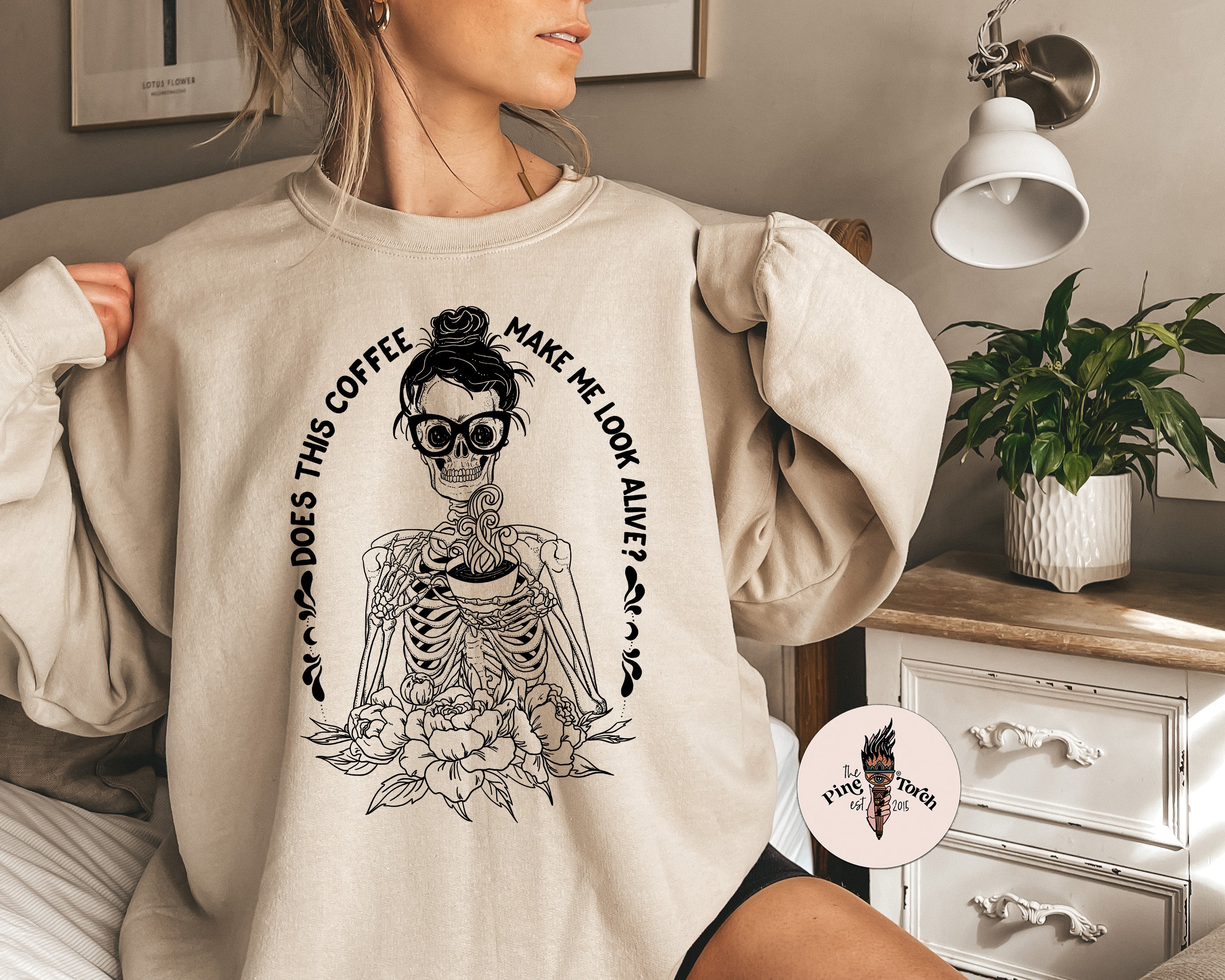 DOES THIS COFFEE MAKE ME LOOK ALIVE? // UNISEX PULLOVER