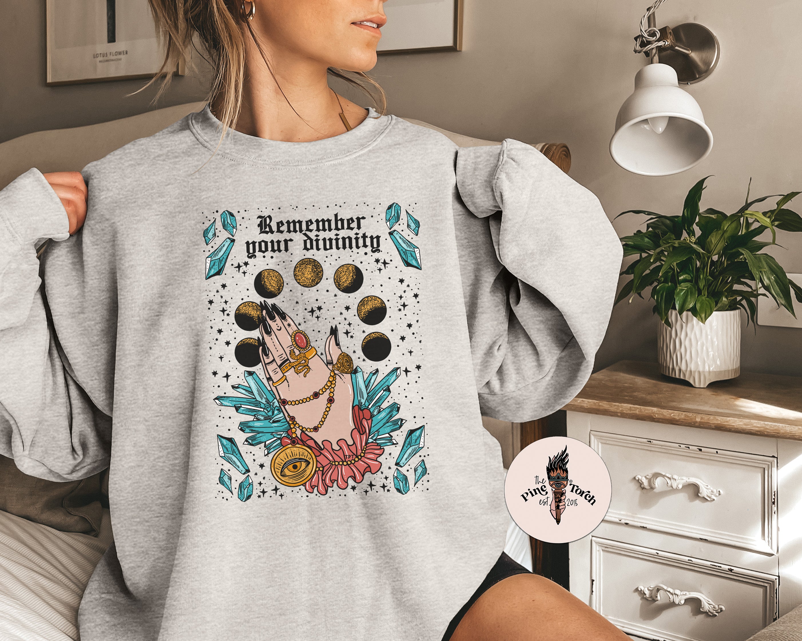 REMEMBER YOUR DIVINITY // UNISEX PULLOVER