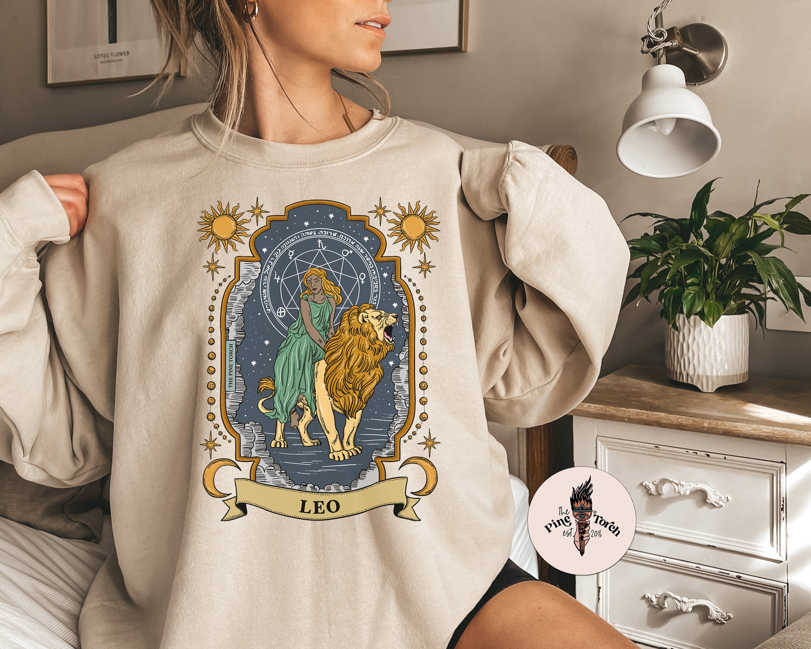 LEO // UNISEX PULLOVER