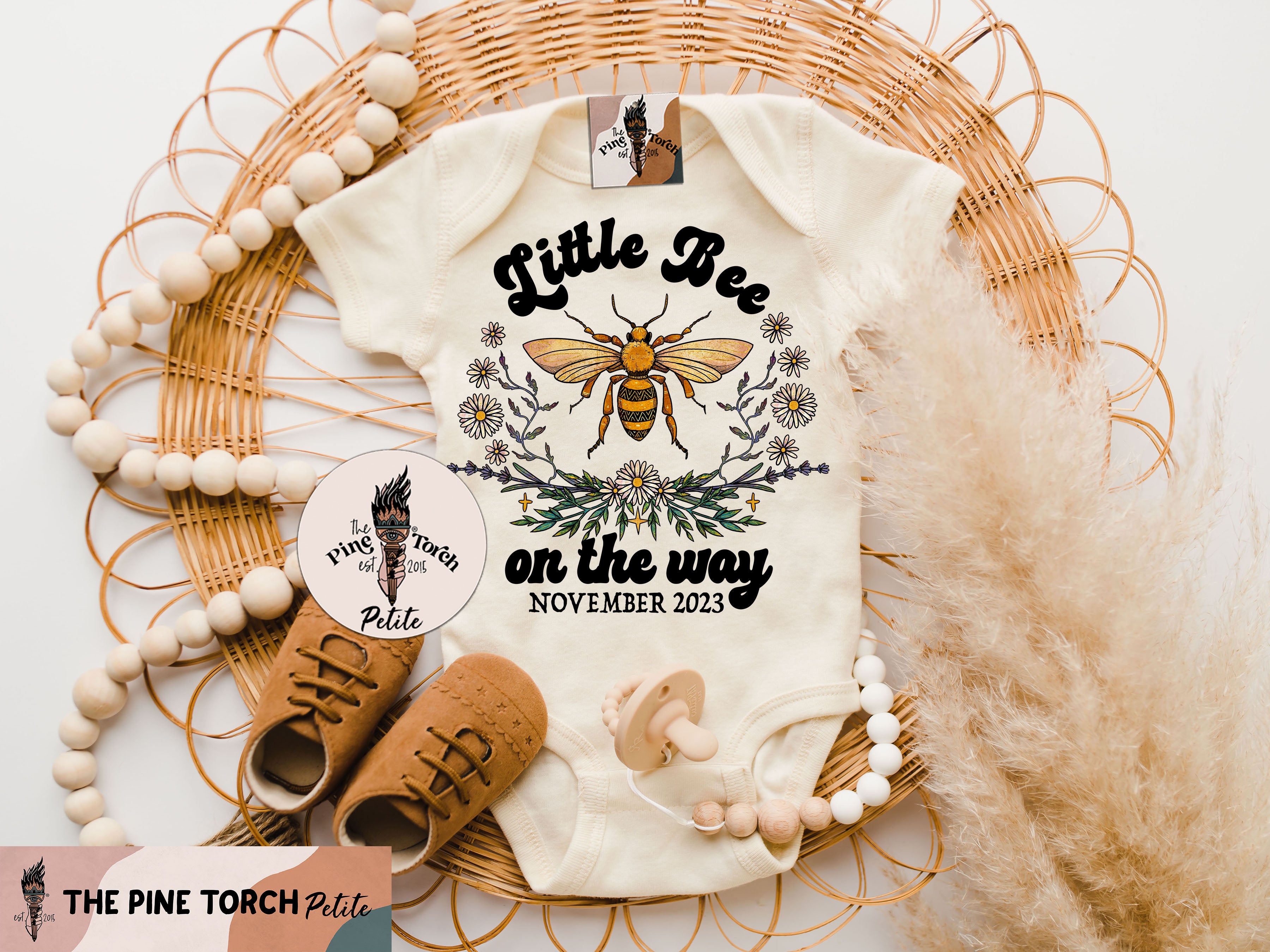 « QUEEN BEE + LITTLE BEE ON THE WAY » MOMMY & ME SET