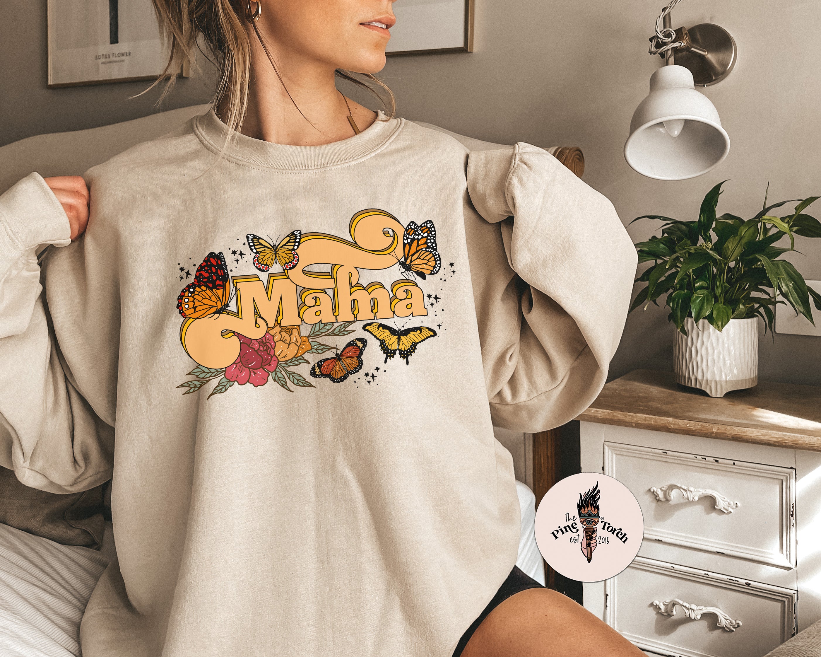 MAMA BUTTERFLY // UNISEX PULLOVER