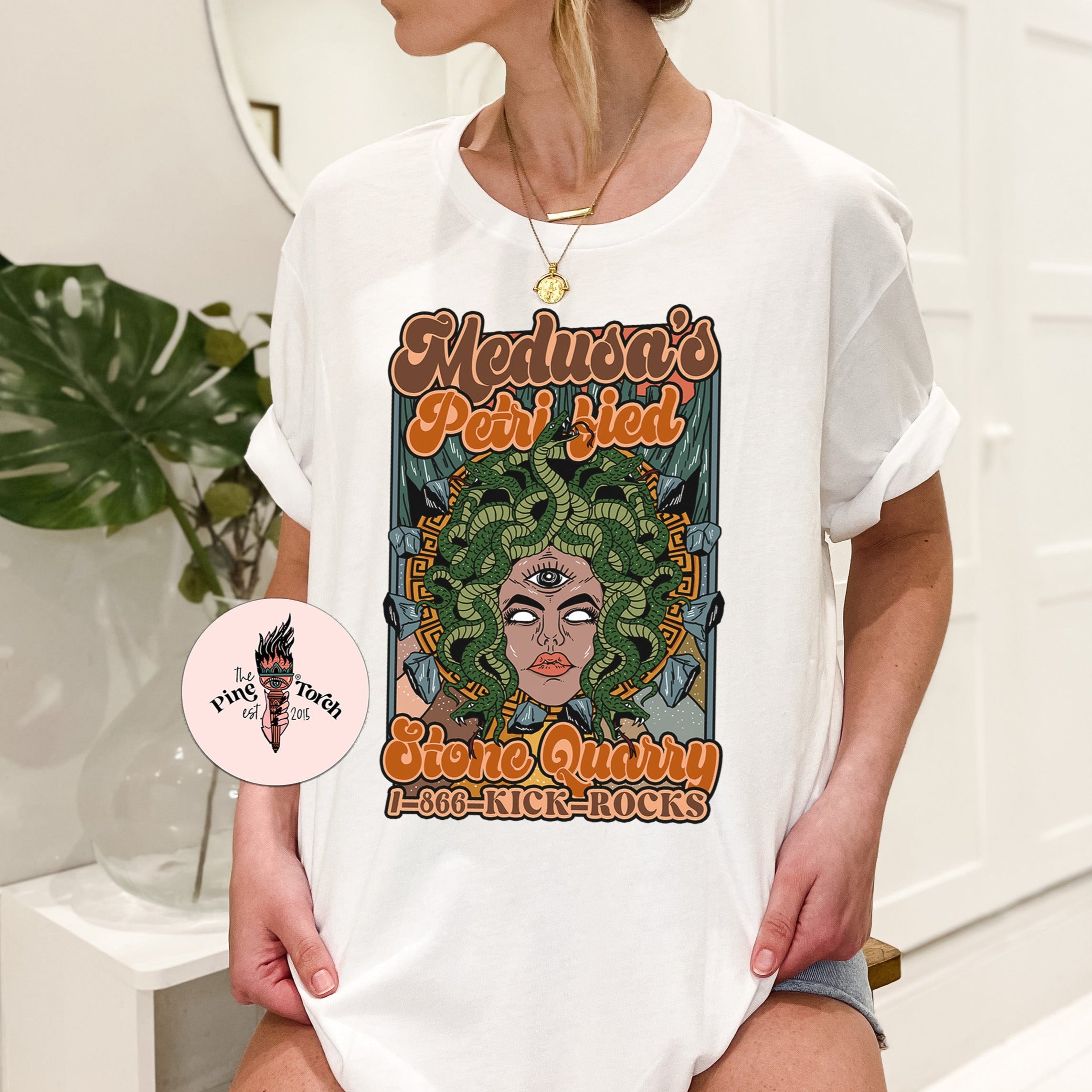 « MEDUSA'S PETRIFIED STONE QUARRY » CREAM UNISEX TEE