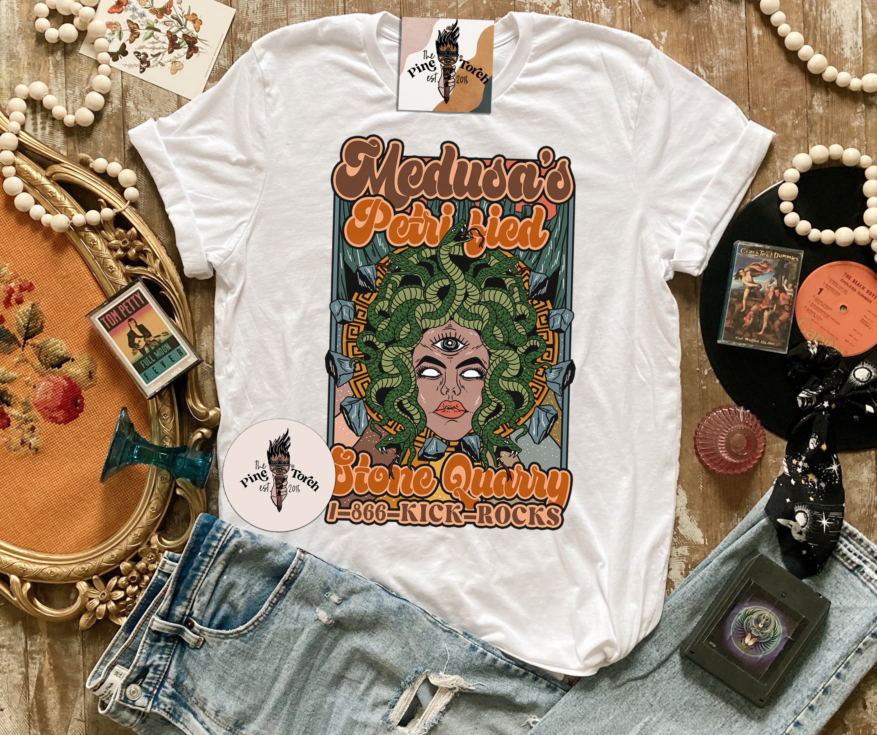 « MEDUSA'S PETRIFIED STONE QUARRY » CREAM UNISEX TEE