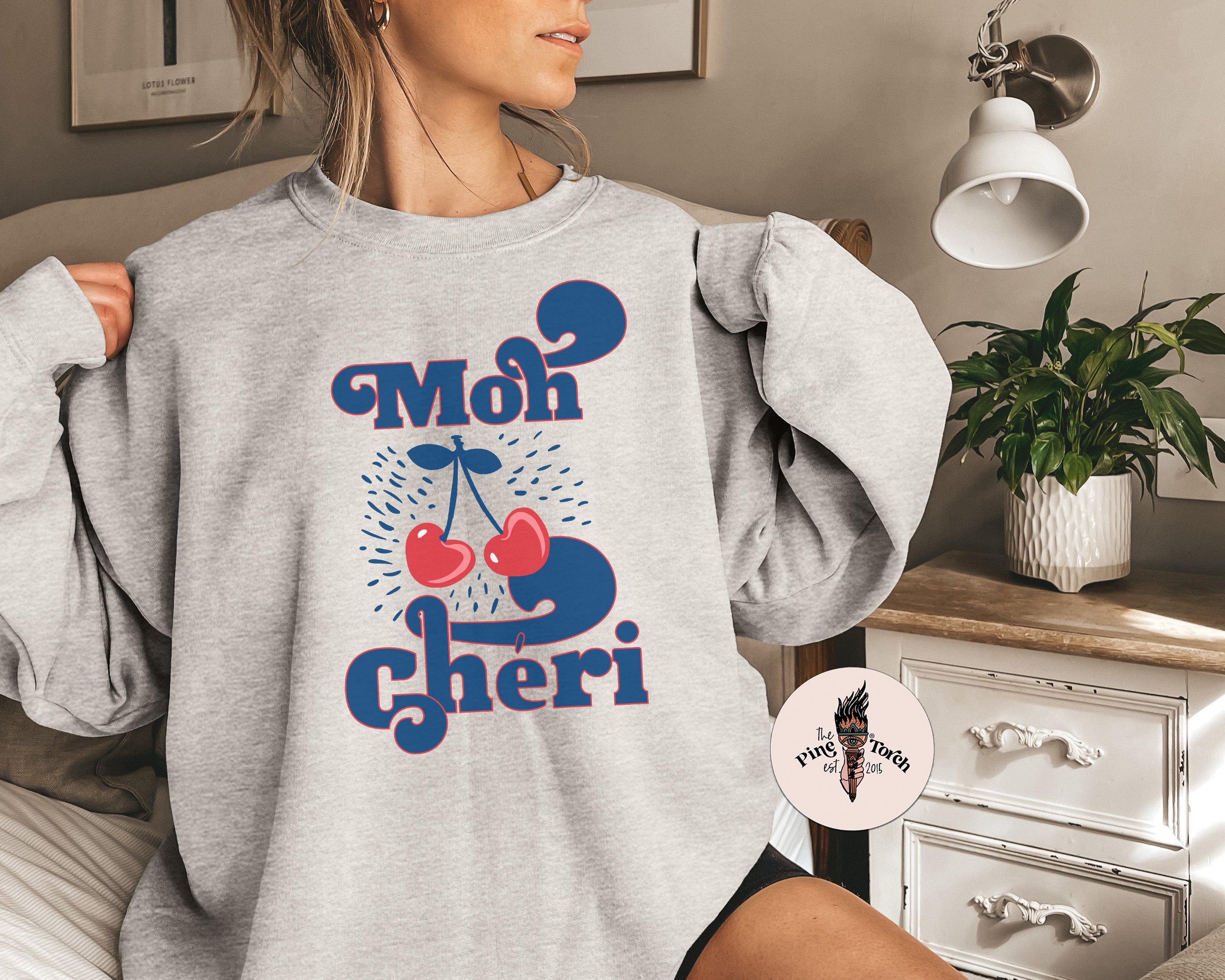 MON CHERI // UNISEX PULLOVER
