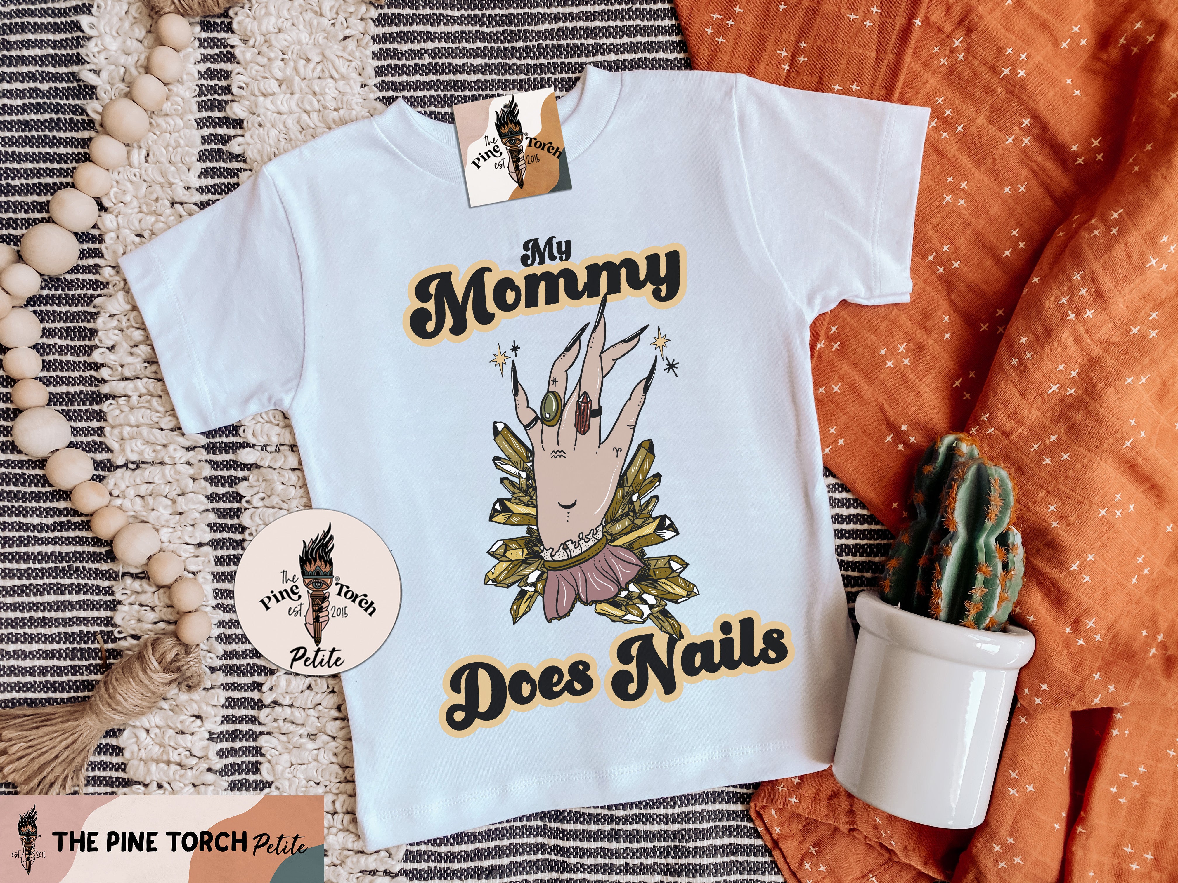 « MY MOMMY DOES NAILS » BODYSUIT