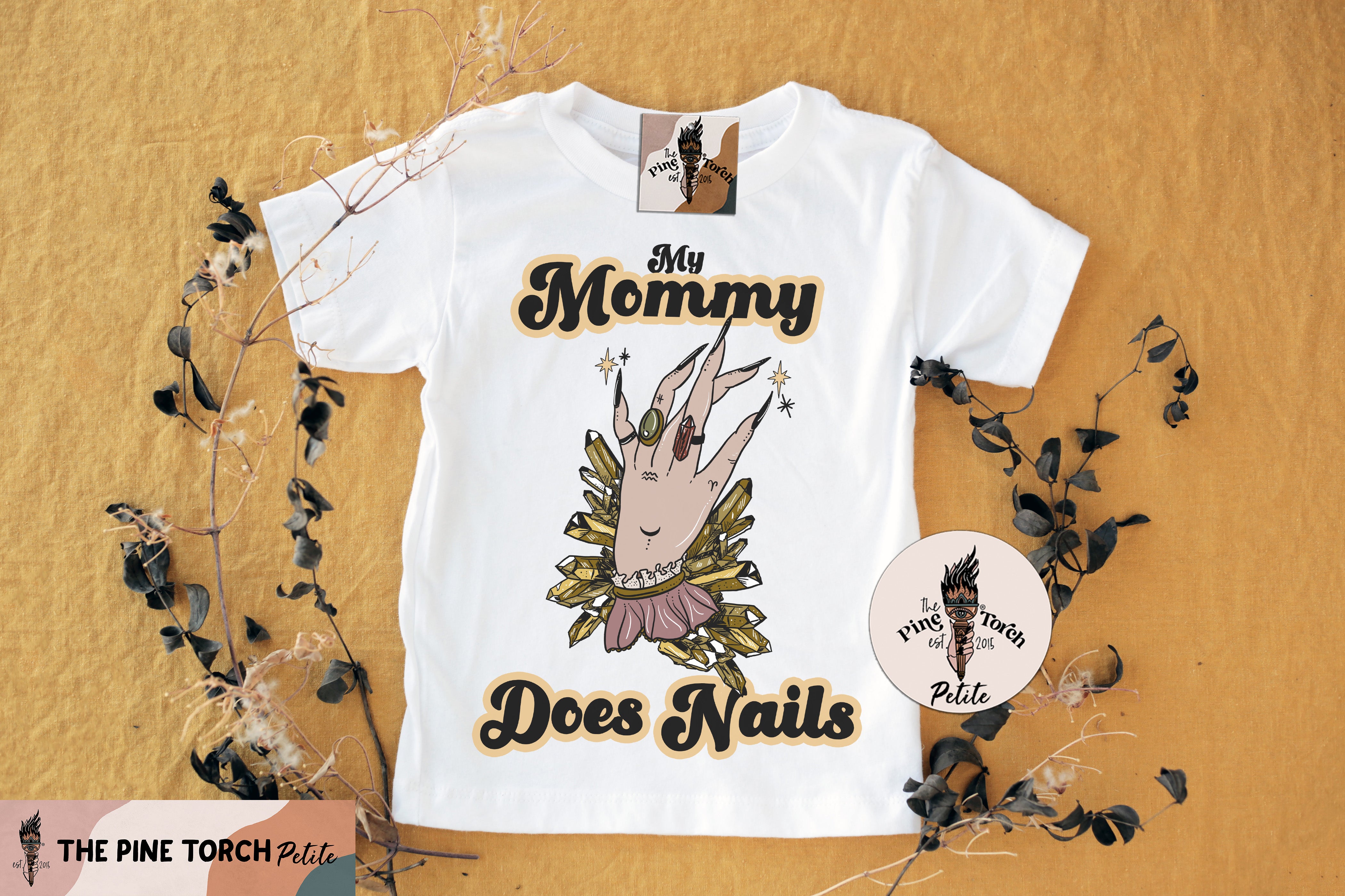 « MY MOMMY DOES NAILS » BODYSUIT