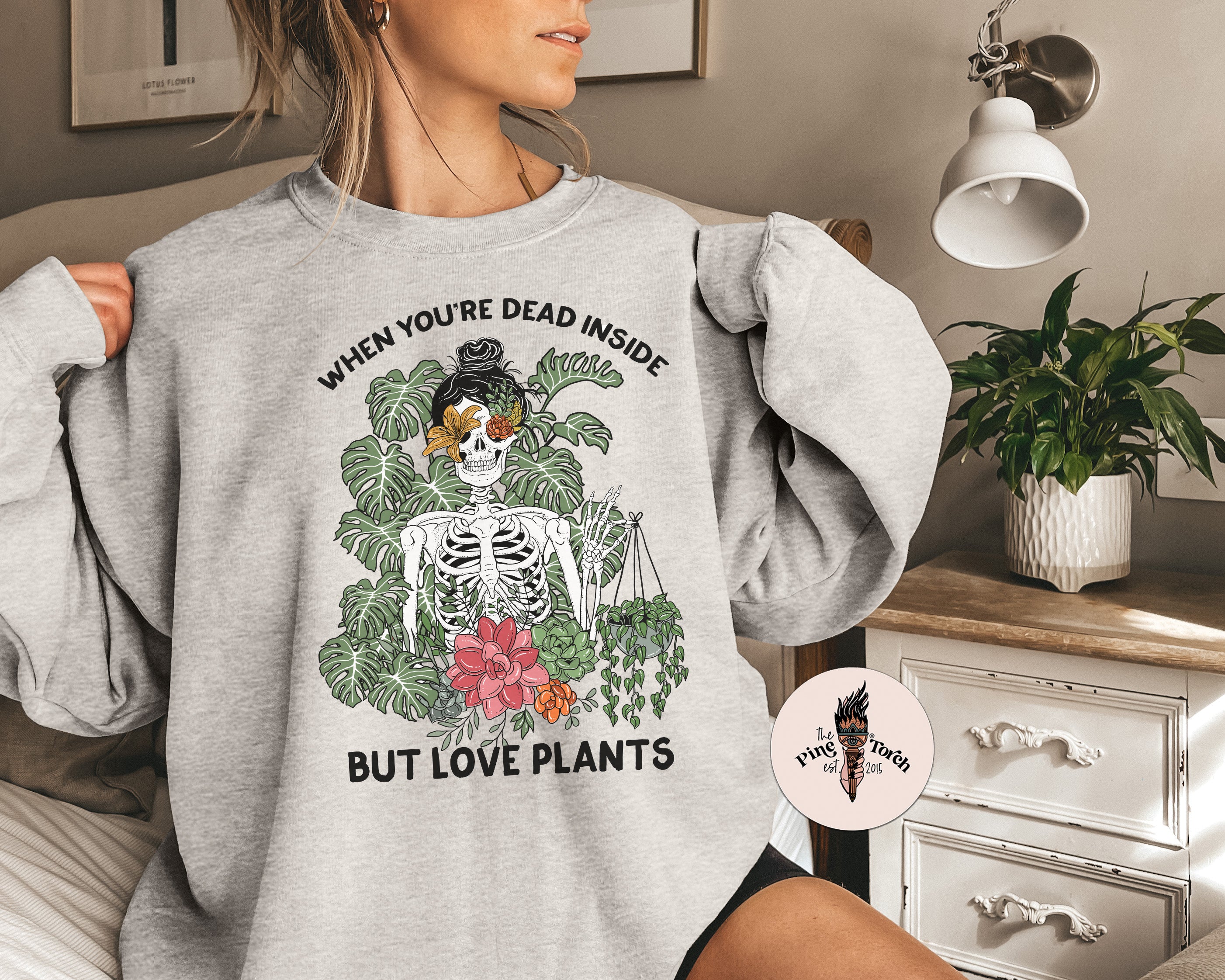 WHEN YOU'RE DEAD INSIDE BUT LOVE PLANTS // UNISEX PULLOVER
