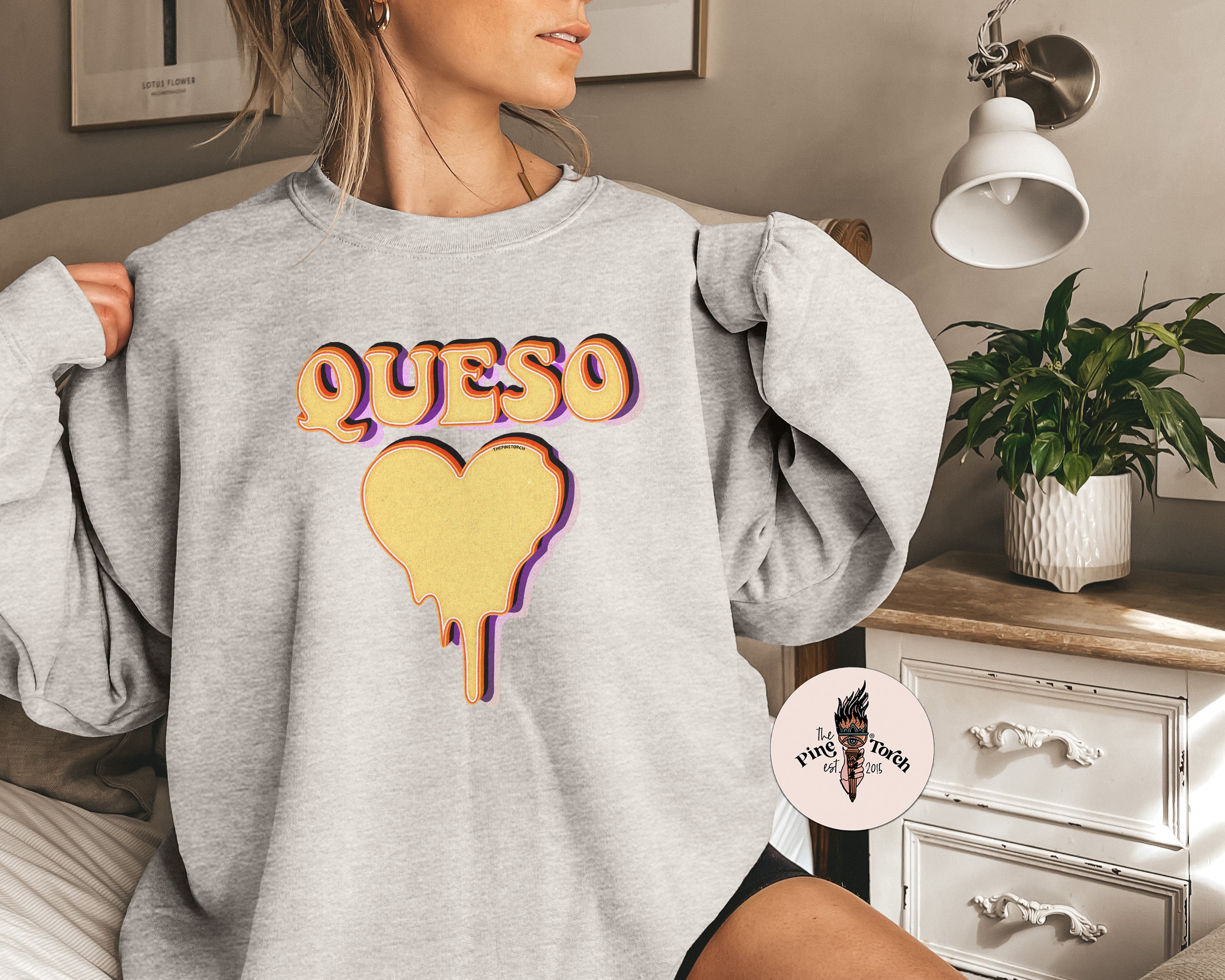 QUESO // UNISEX PULLOVER