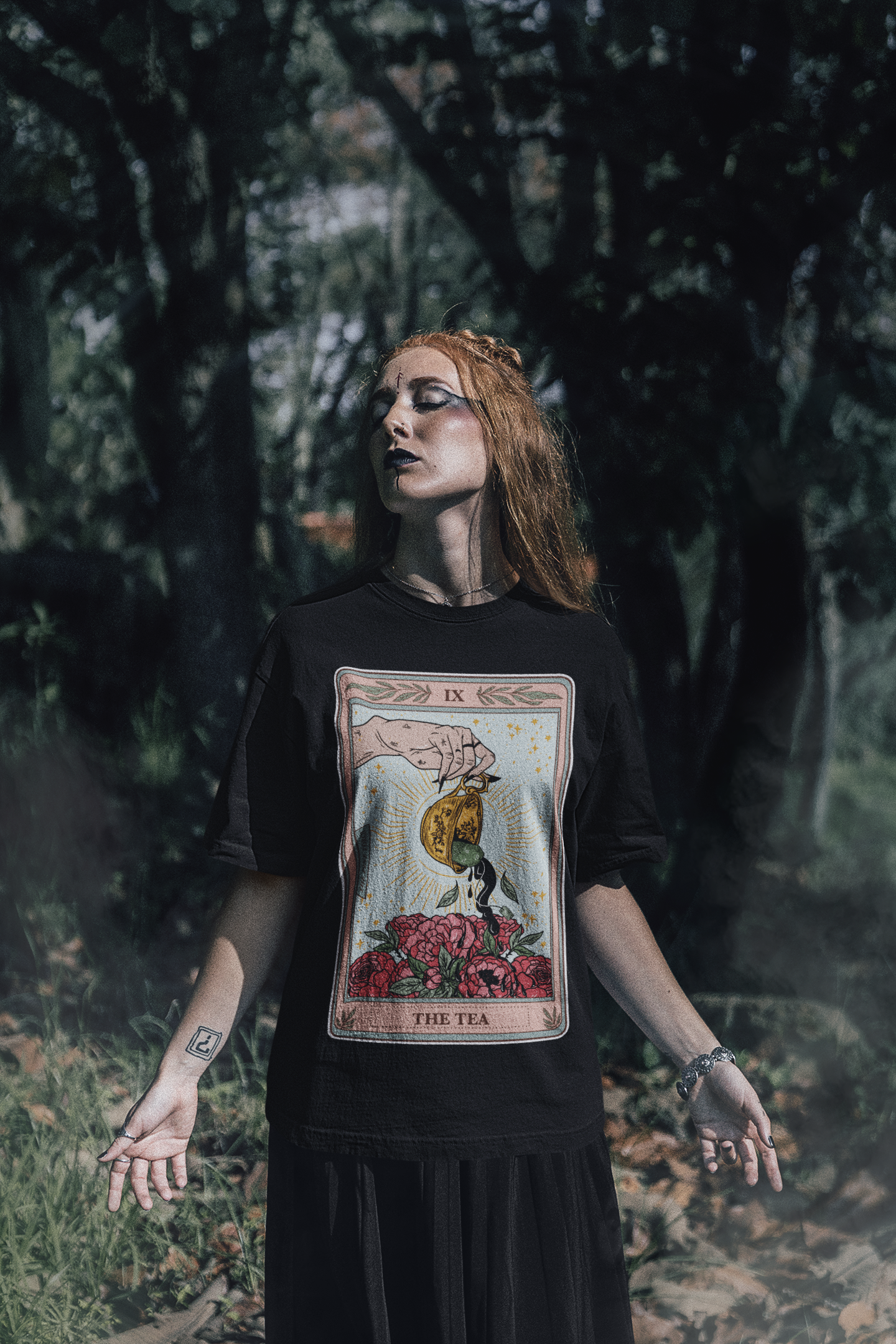 THE TEA // UNISEX TEE