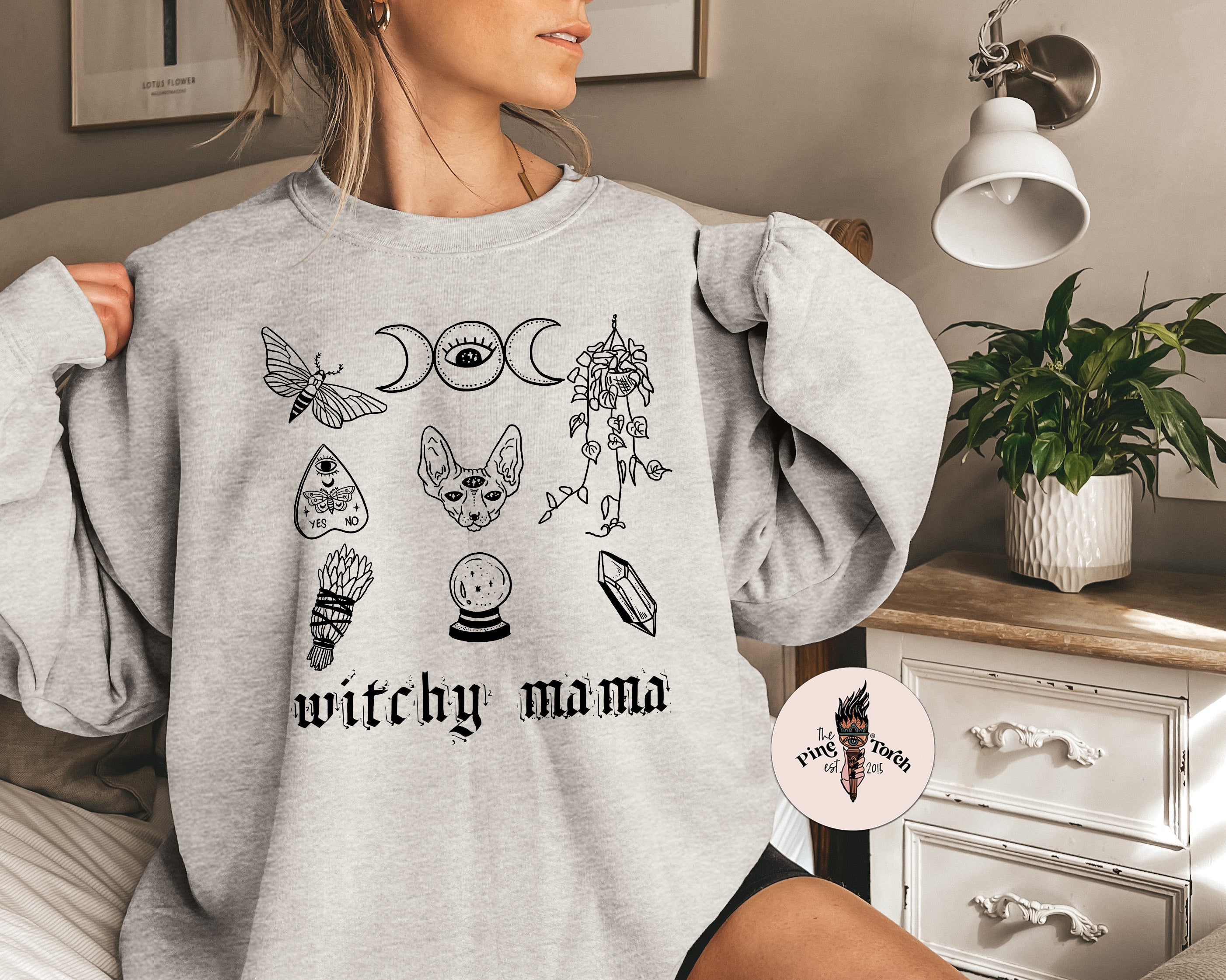 WITCHY MAMA // UNISEX PULLOVER