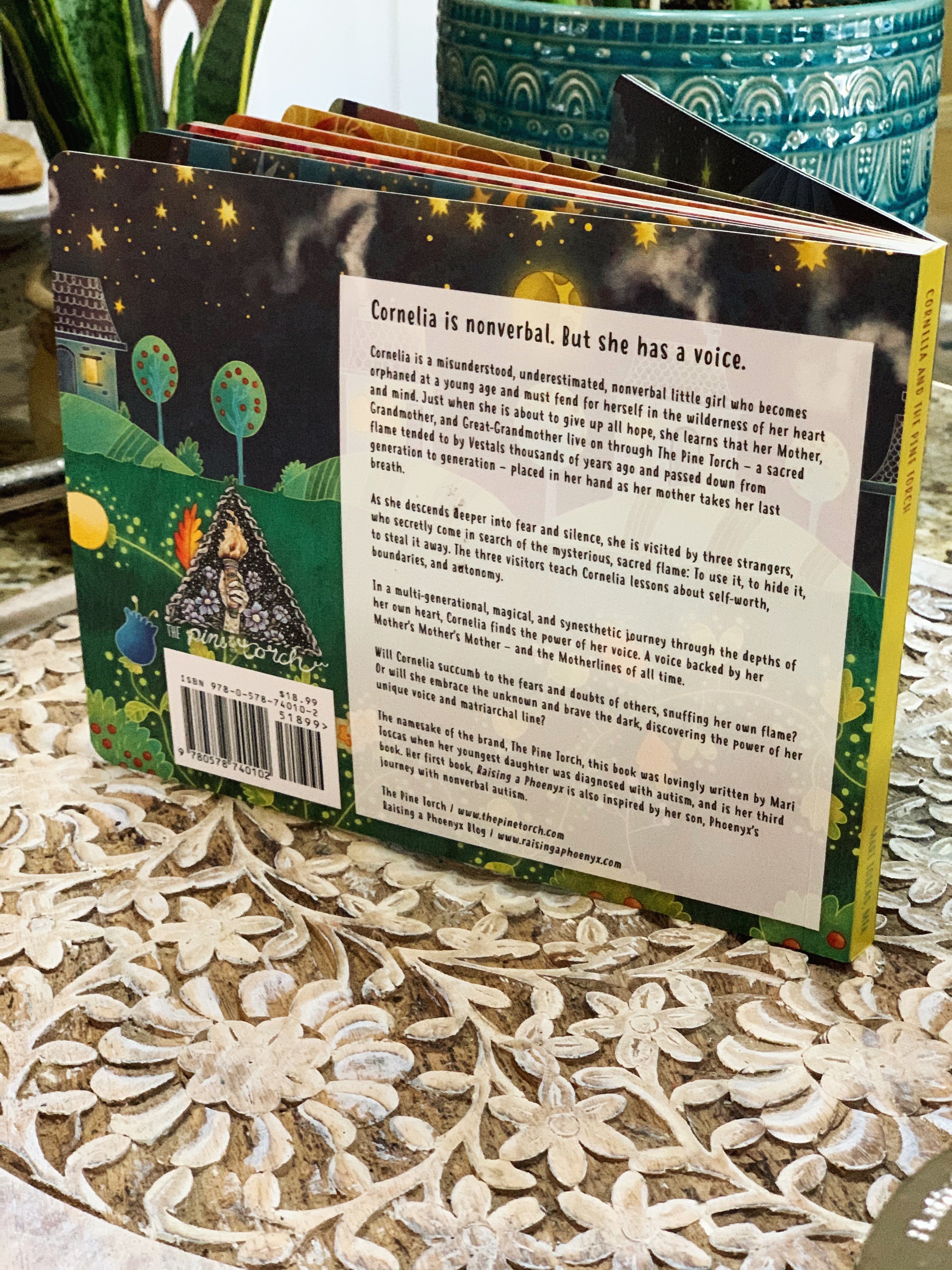 « CORNELIA AND THE PINE TORCH » BOARD BOOK