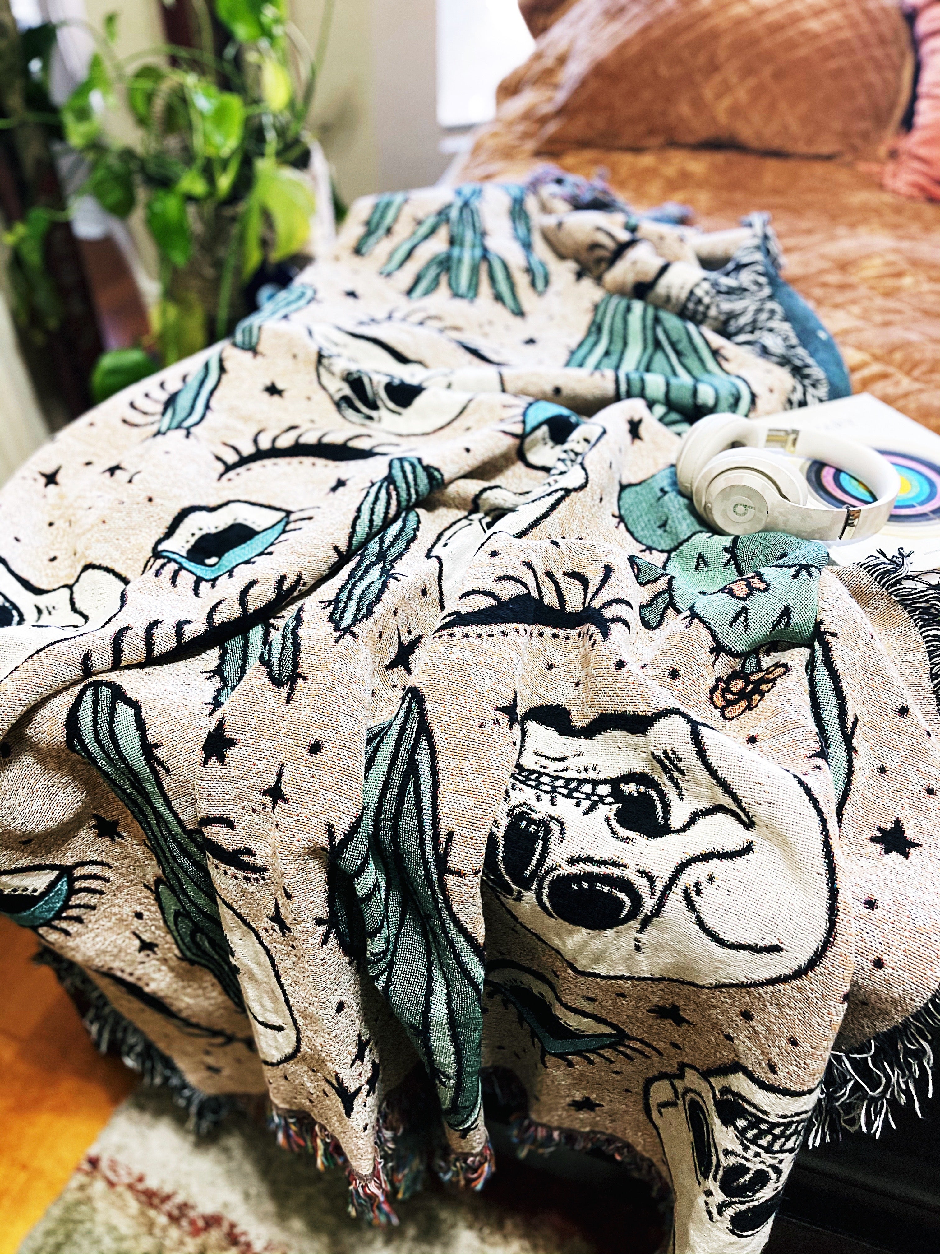 NO BONES ABOUT IT // WOVEN FRINGE BLANKET
