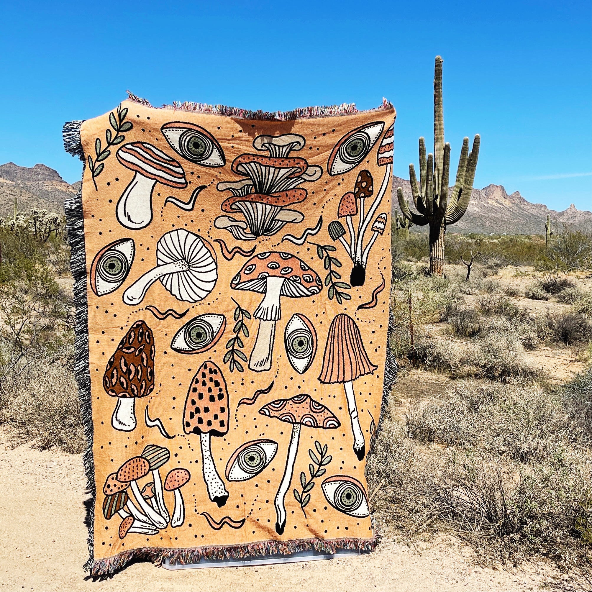 PSYCHEDELIC MUSHROOM // WOVEN FRINGE BLANKET