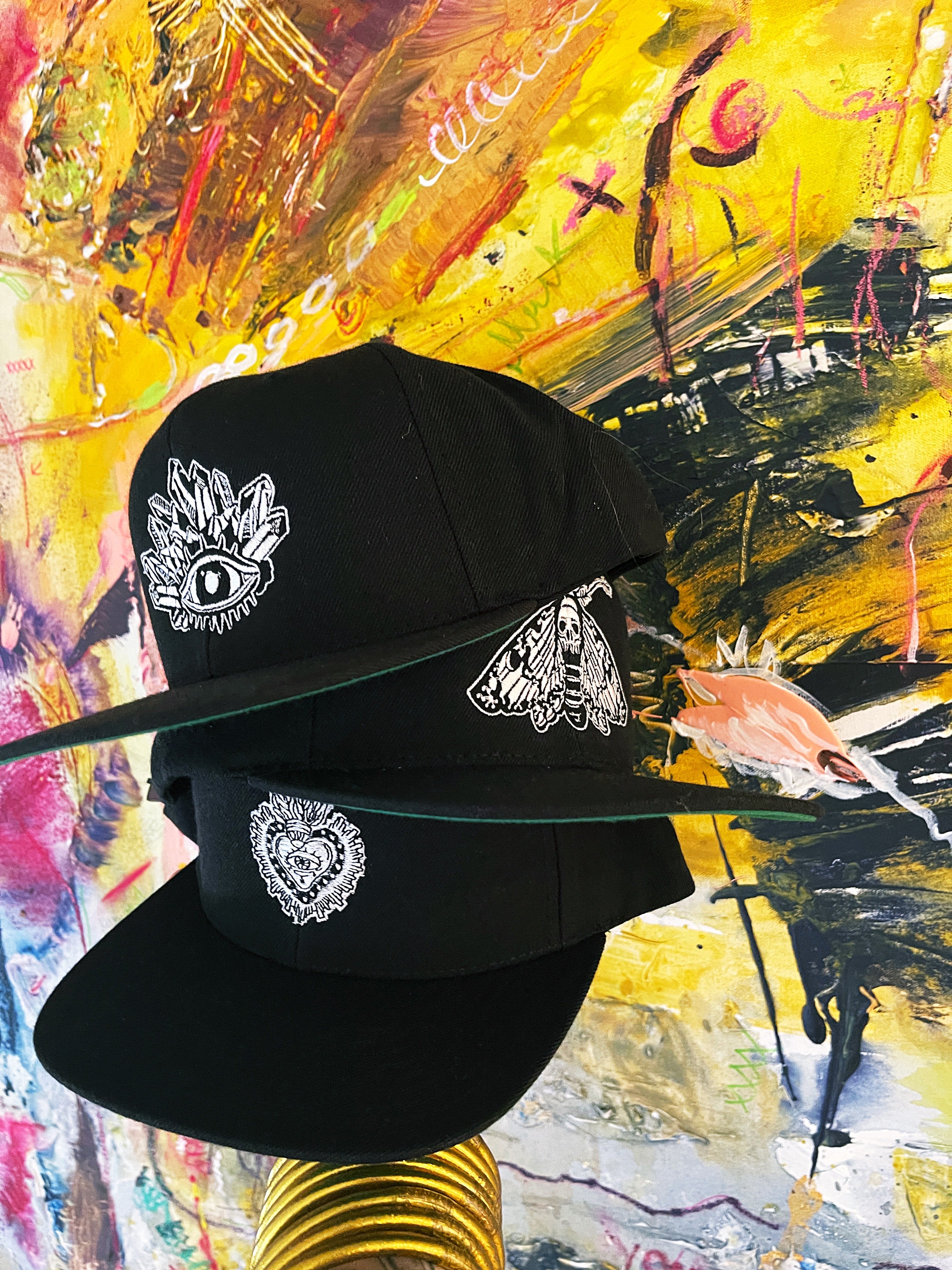 CRYSTAL EYE // SNAPBACK CAP
