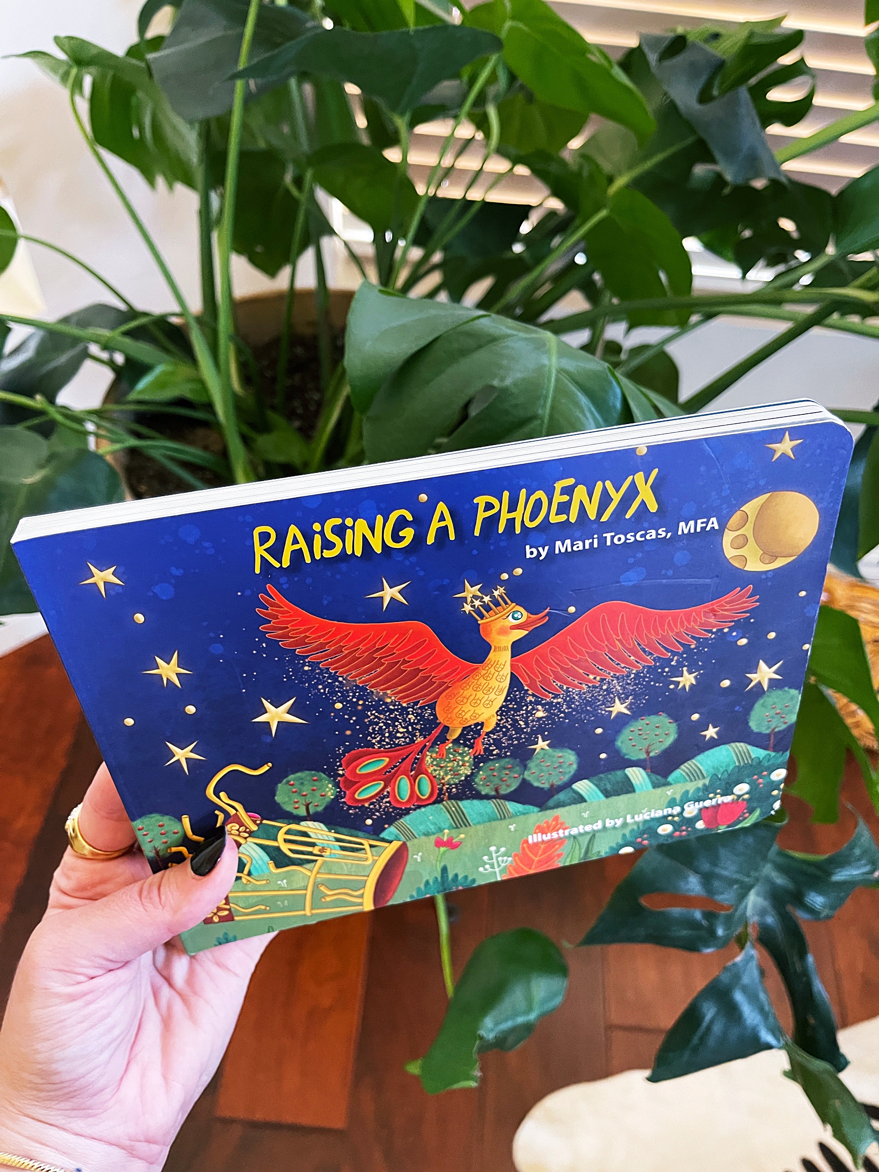 « RAISING A PHOENYX » BOARD BOOK