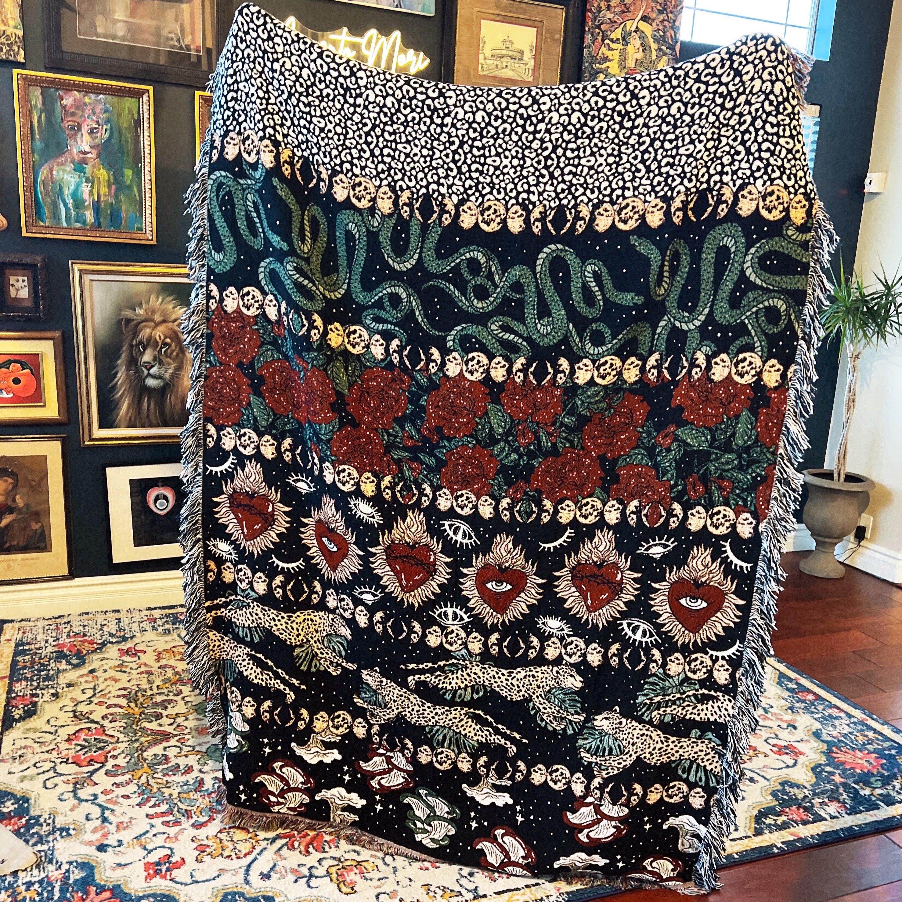 A FEW OF MY FAVORITE THINGS // WOVEN FRINGE BLANKET