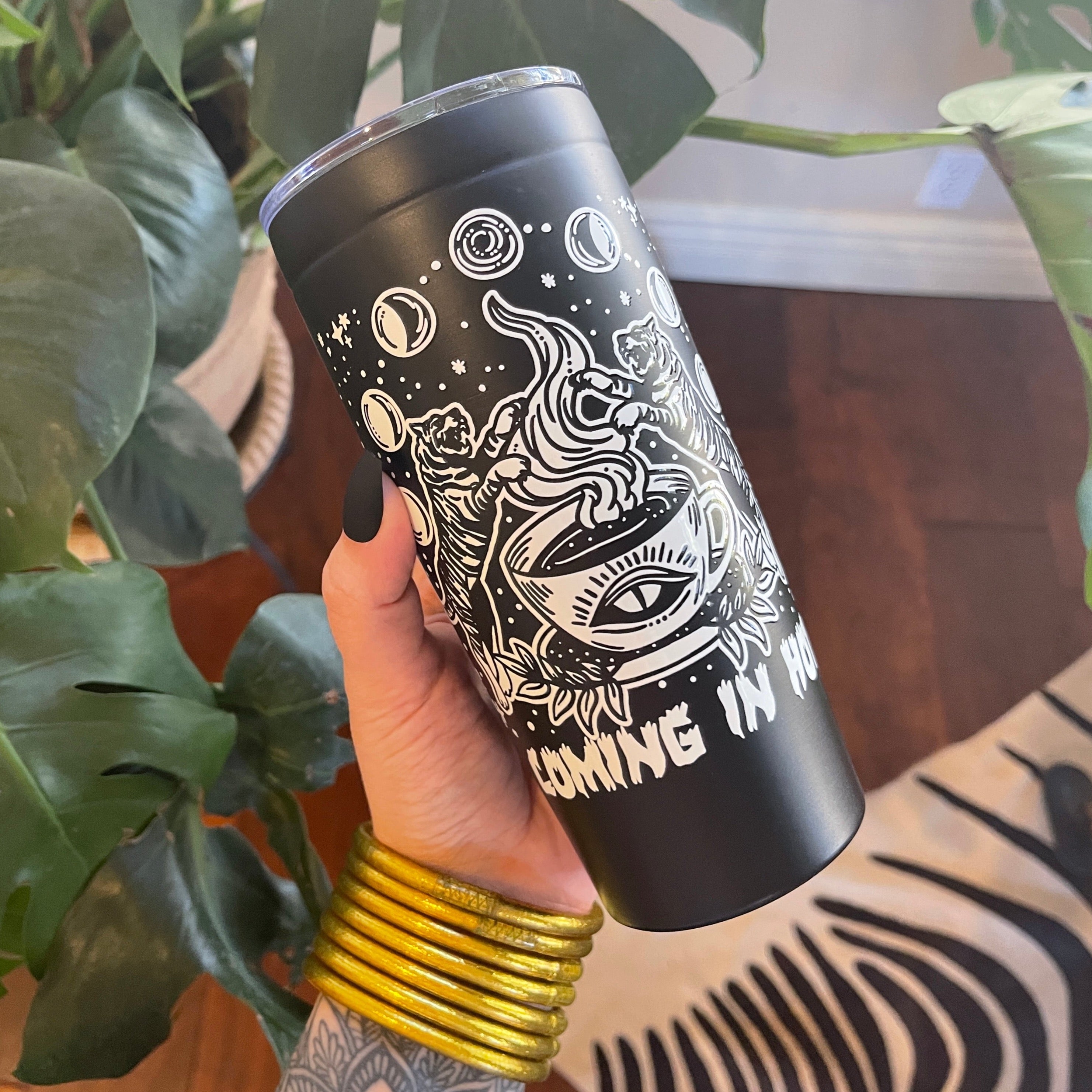 COMING IN HOT // TUMBLER