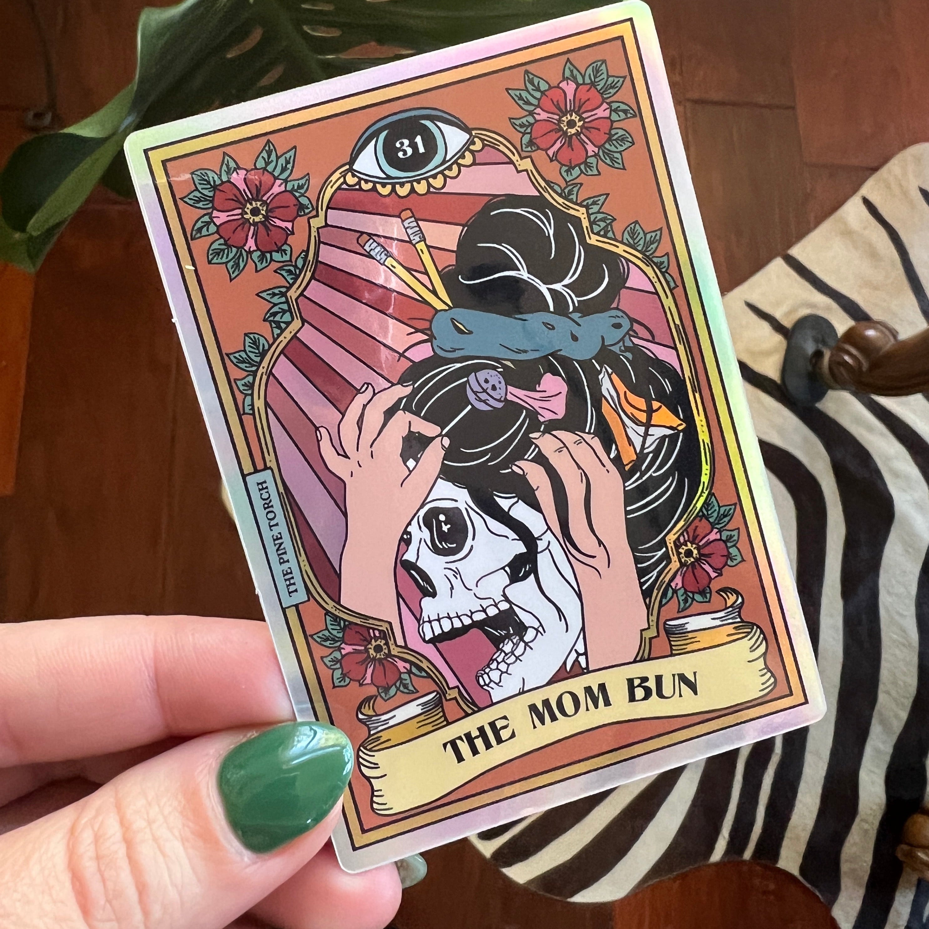 THE MOM BUN TAROT « HOLOGRAPHIC STICKER »