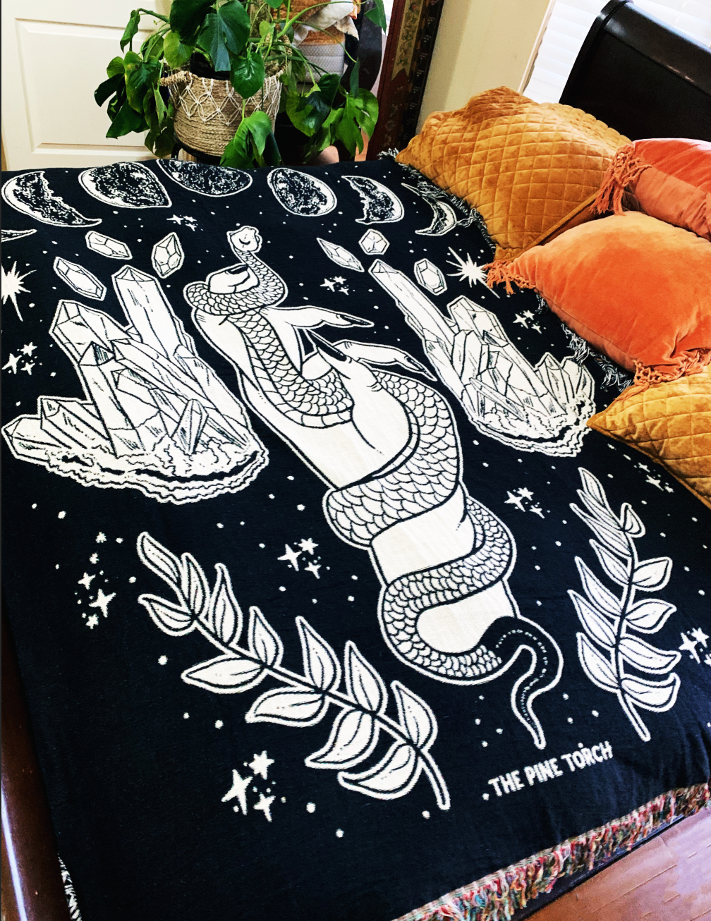 REACH FOR THE MOON // WOVEN FRINGE BLANKET