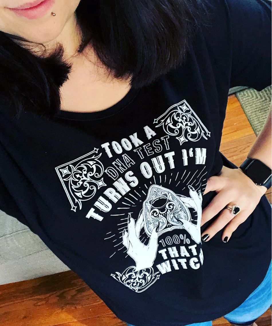 « THAT WITCH » SLOUCHY TEE