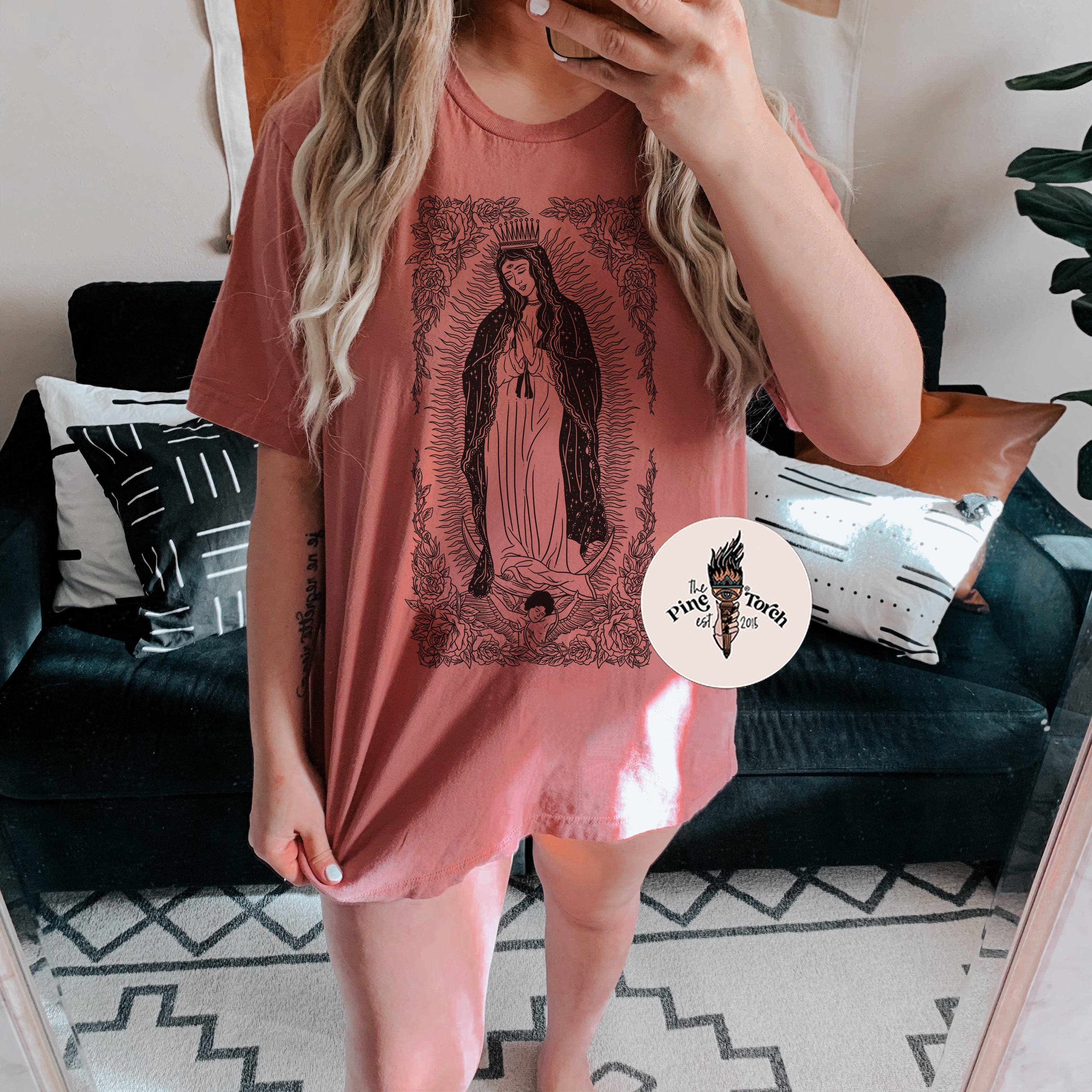 « VIRGIN MARY / GUADALUPE (Gothic) » UNISEX TEE