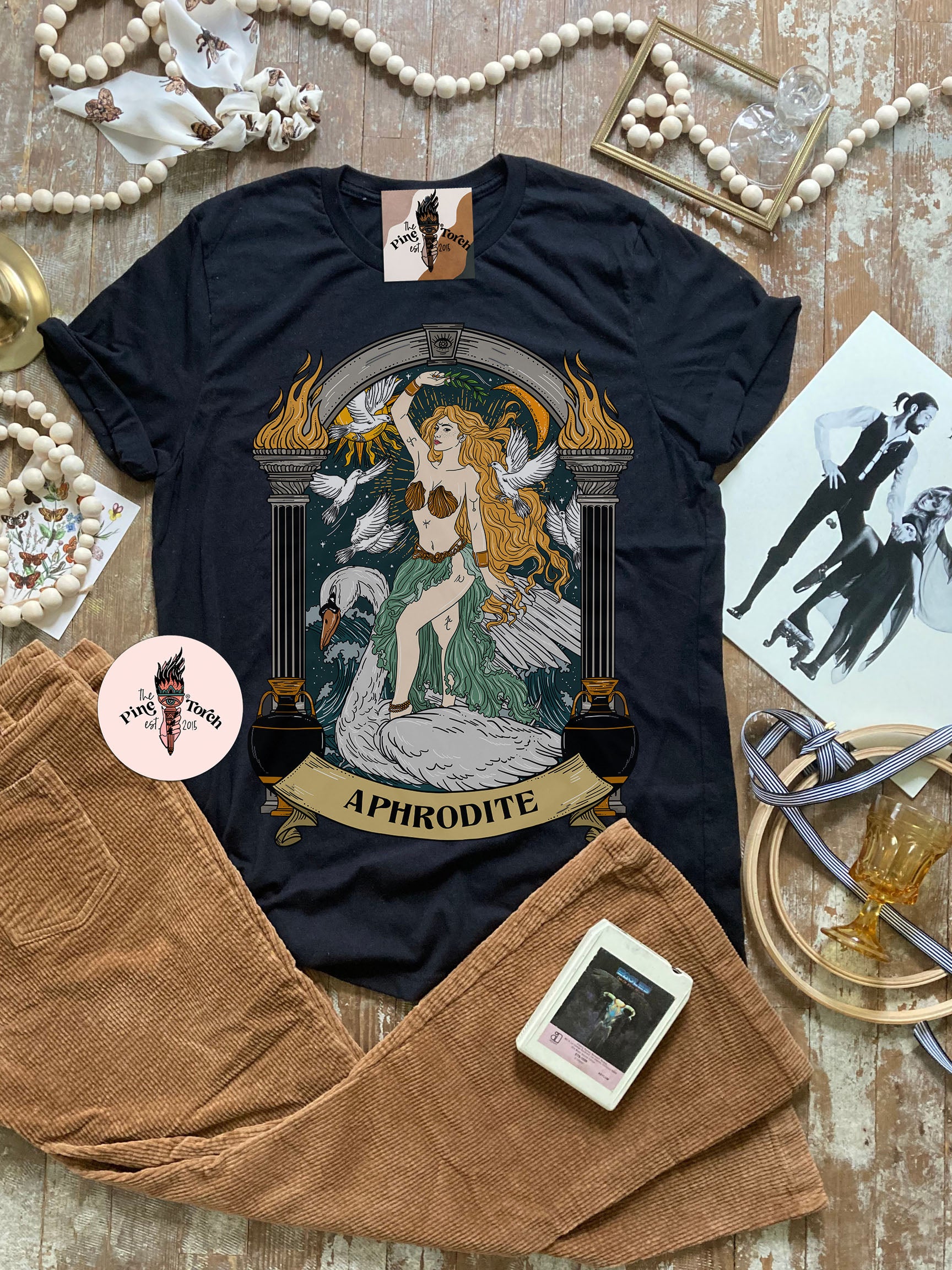 APHRODITE // UNISEX TEE