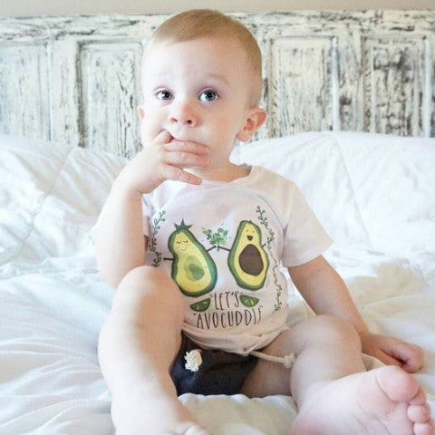 « LET'S AVOCUDDLE » KID'S TEE
