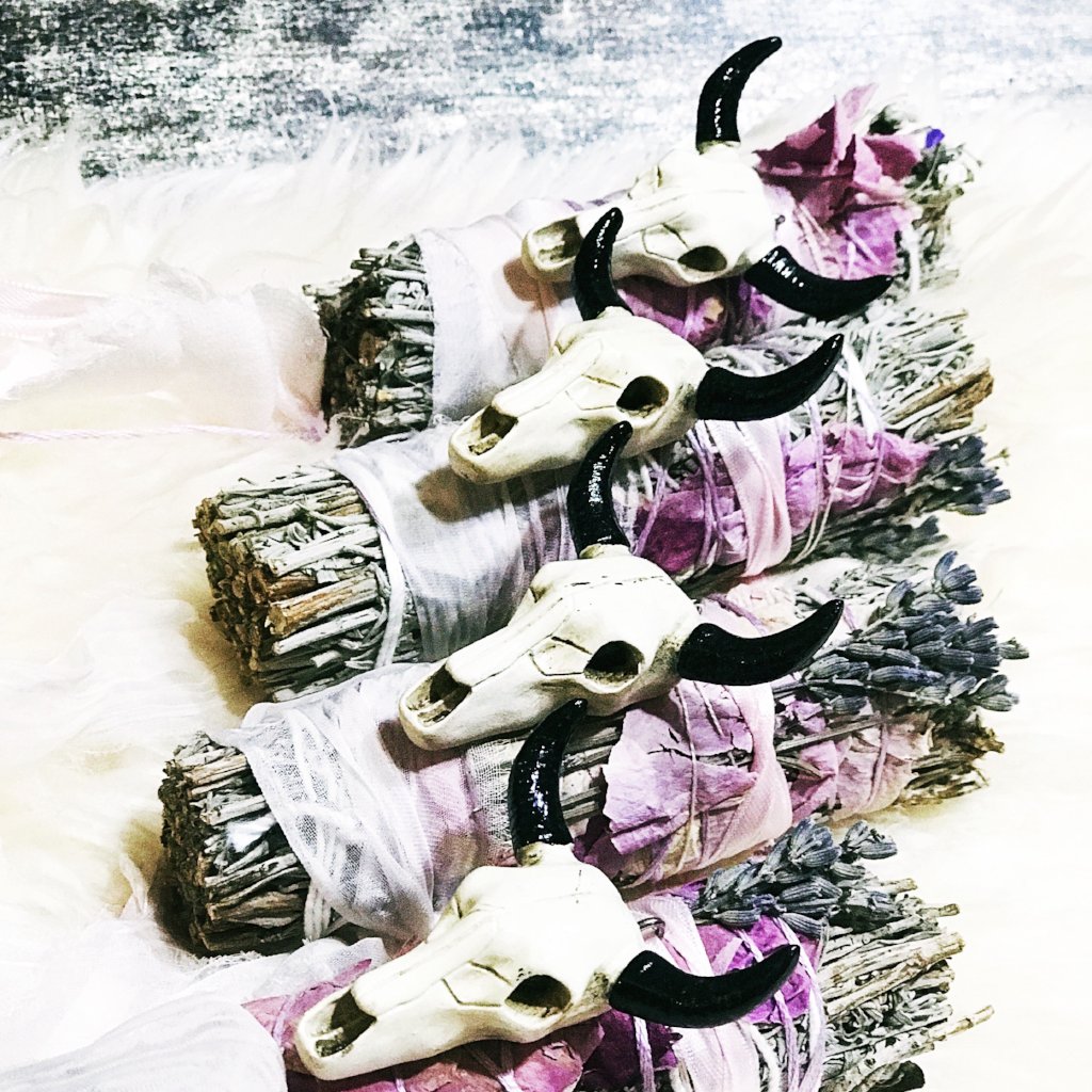 << CUT THE BULL >> HANDCRAFTED SAGE SMUDGE
