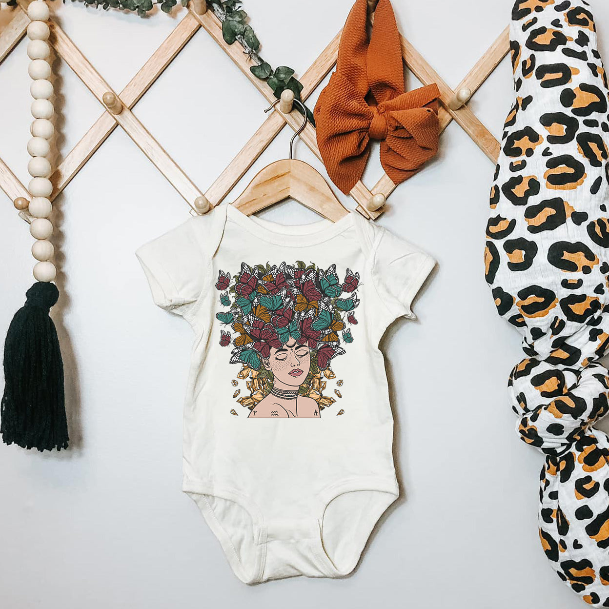 « BUTTERFLY FLUTTER » BODYSUIT