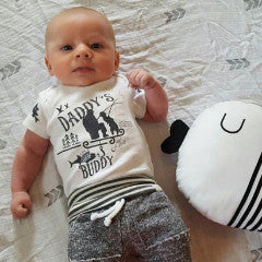« DADDY'S/GRANDPA'S LITTLE FISHING BUDDY » BODYSUIT