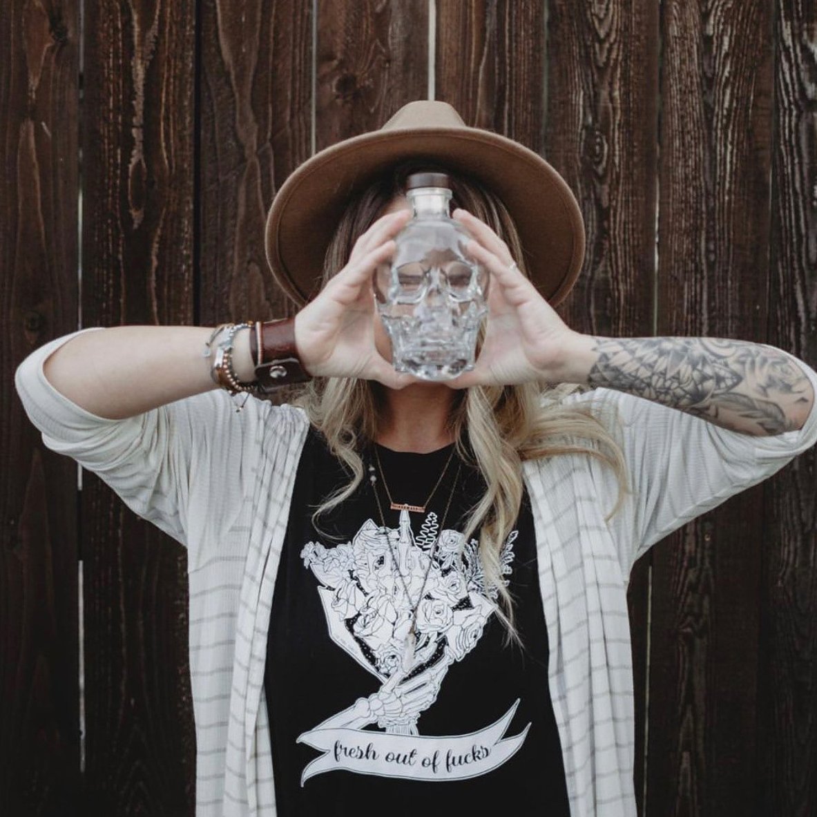 FRESH OUT OF FUCKS // UNISEX TEE