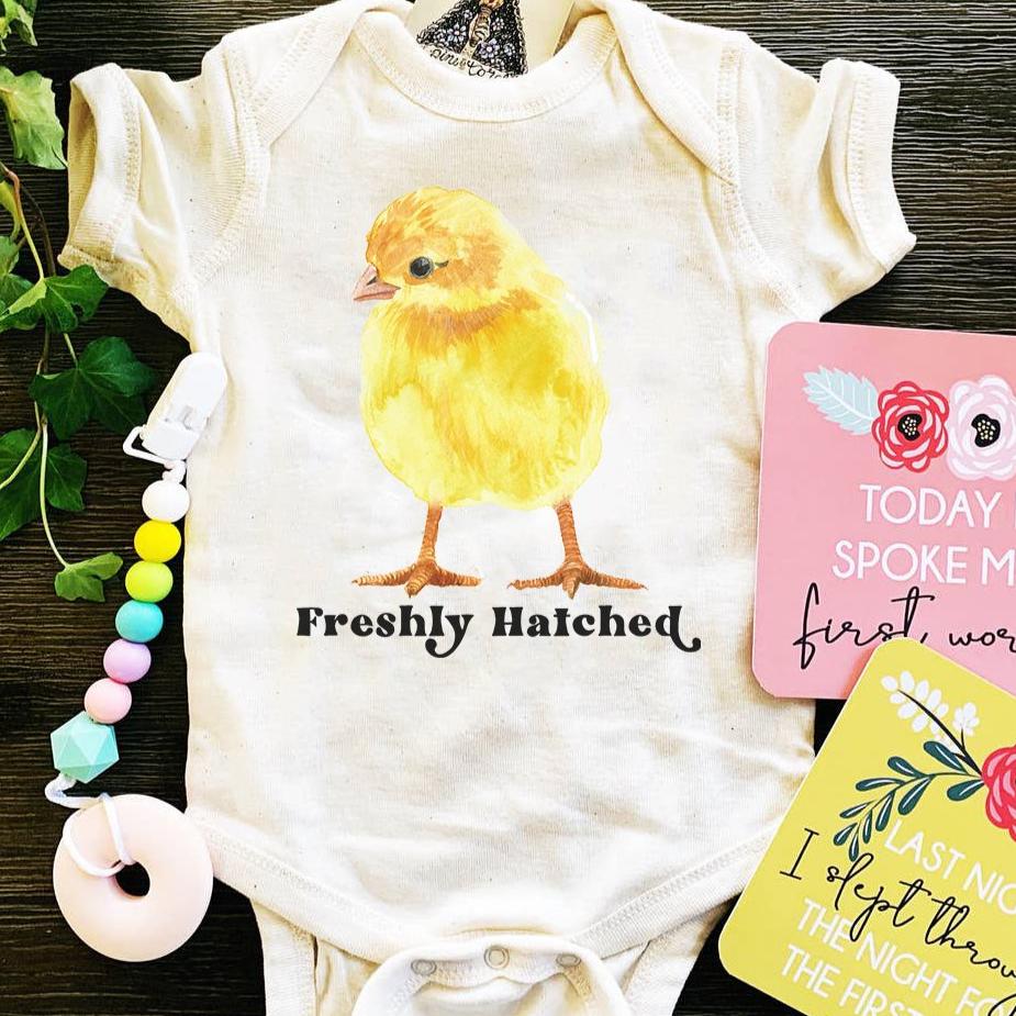 « FRESHLY HATCHED » BODYSUIT
