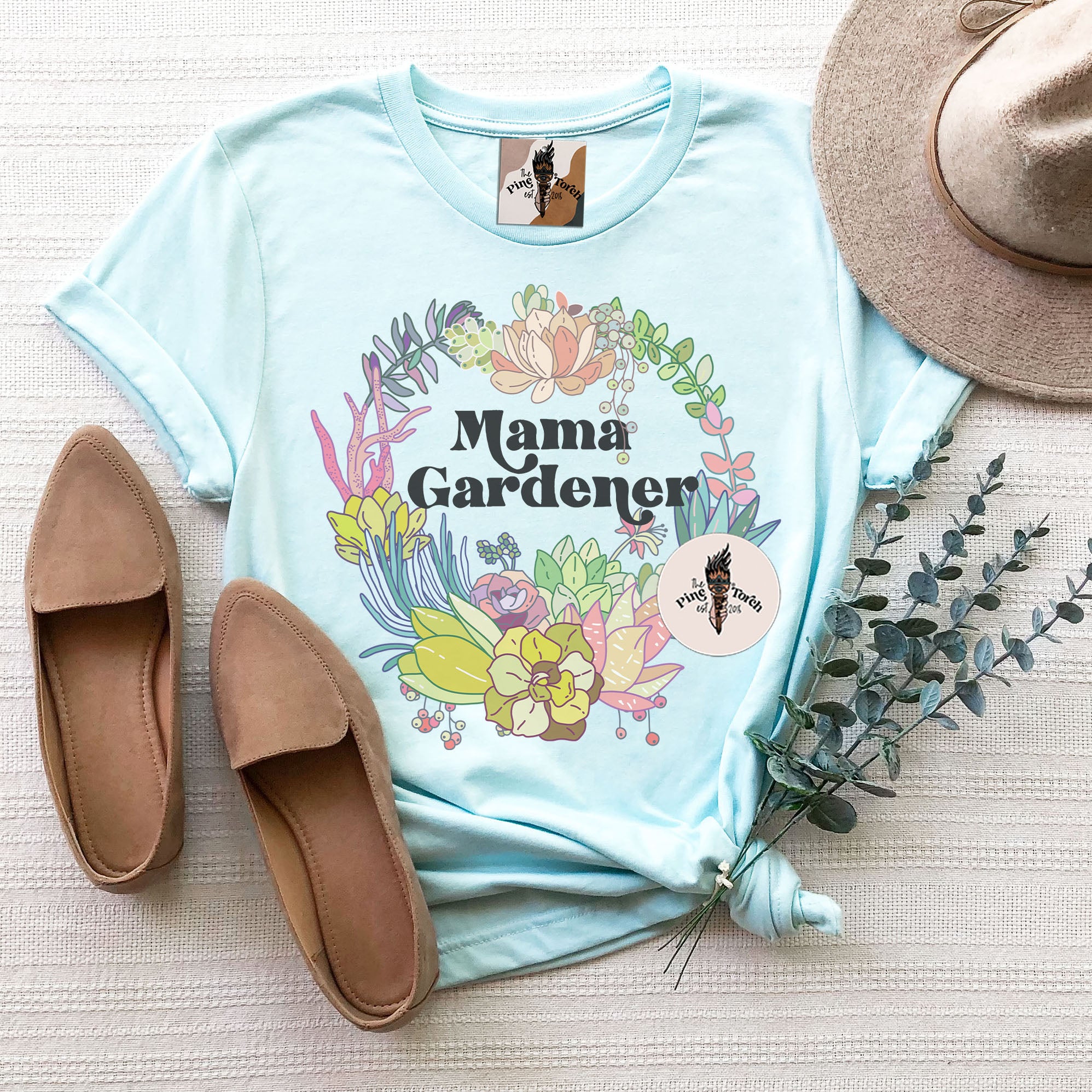 MAMA GARDENER // UNISEX TEE